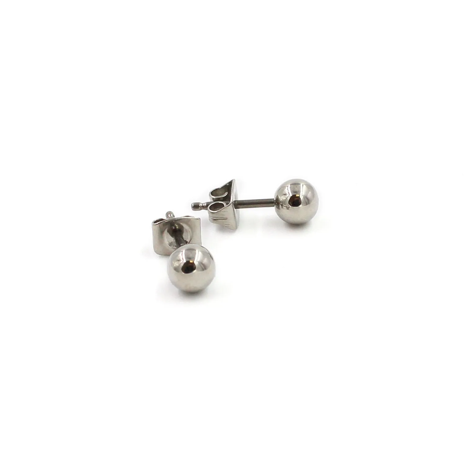 0504-01 Boccia Titanium Earrings