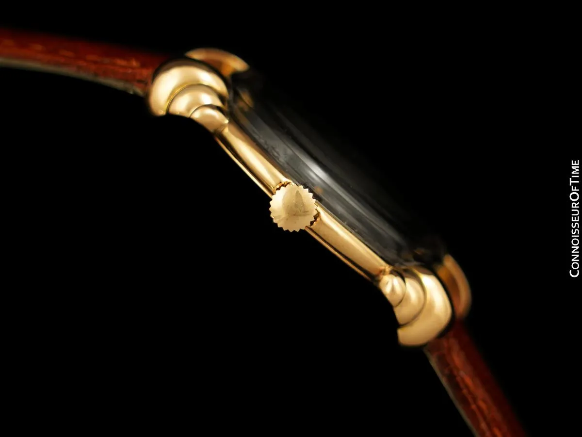 1940's Vacheron & Constantin Vintage Mens Midsize Art Deco Watch with Special Lugs - 18K Rose Gold