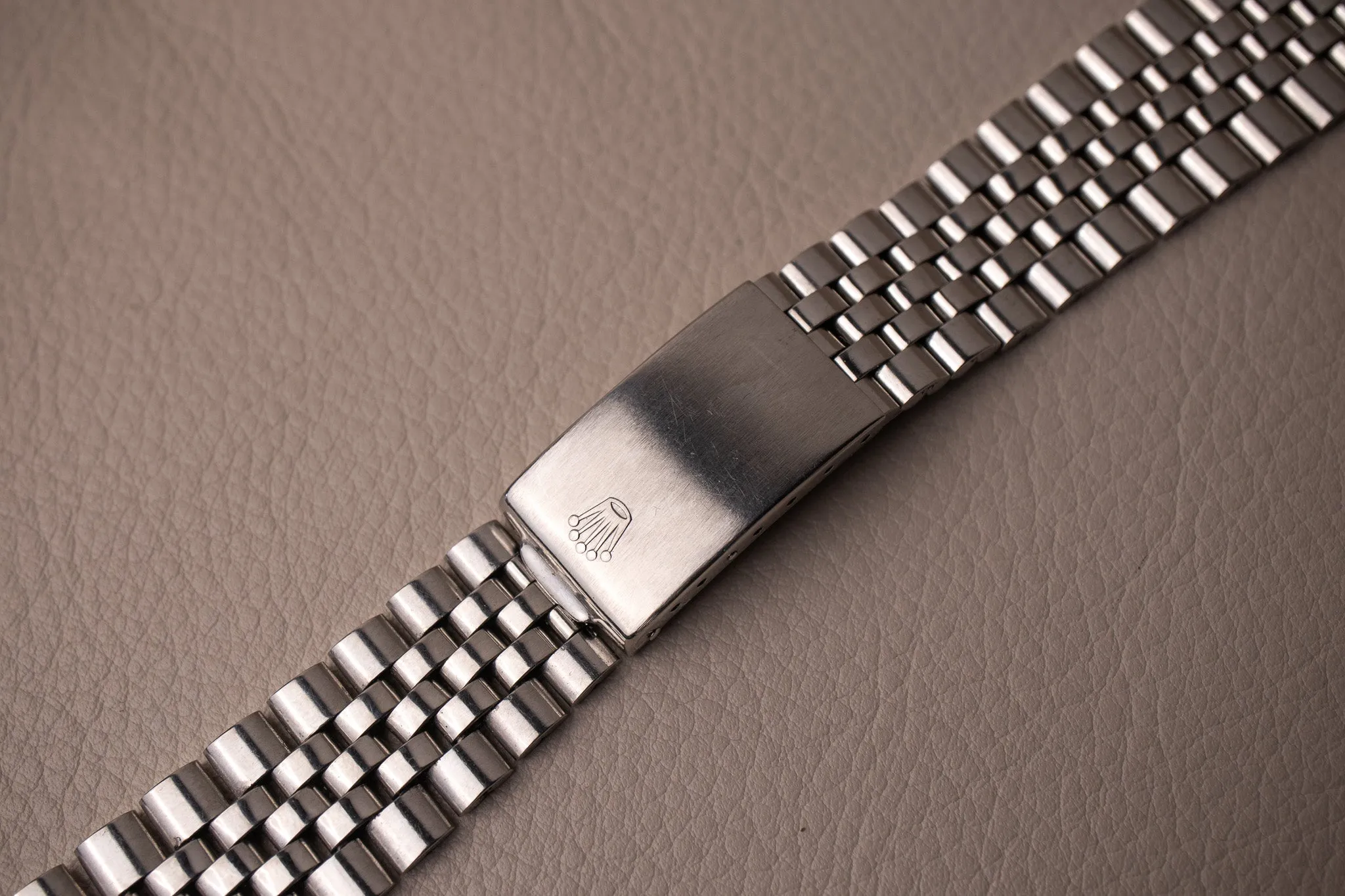 1973 Rolex Datejust 1603 'Non Luminous Silver Linen Dial'