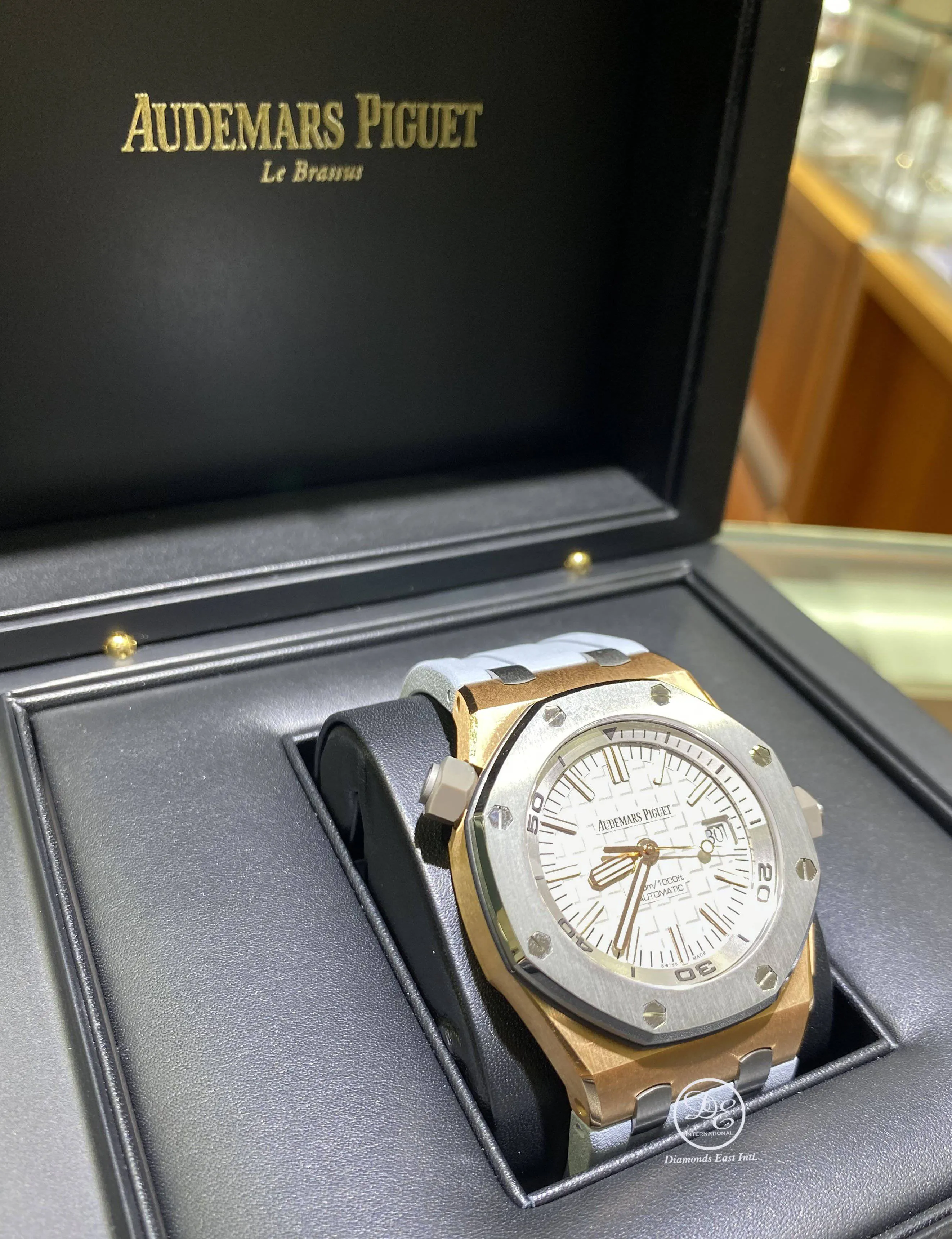 Audemars Piguet Royal Oak Offshore Diver Rose Gold Limited Edition 15711OI.OO.A006CA.01