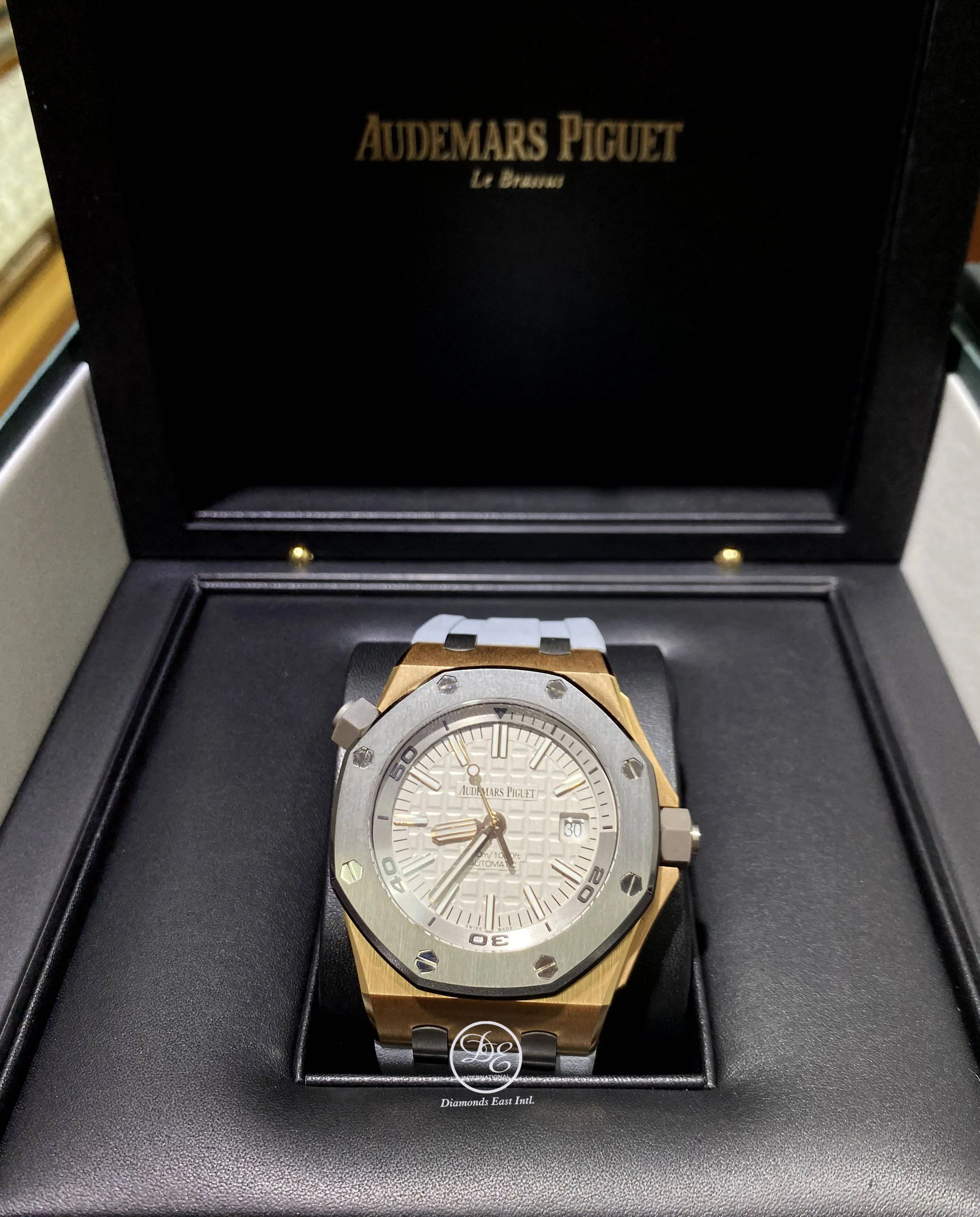Audemars Piguet Royal Oak Offshore Diver Rose Gold Limited Edition 15711OI.OO.A006CA.01