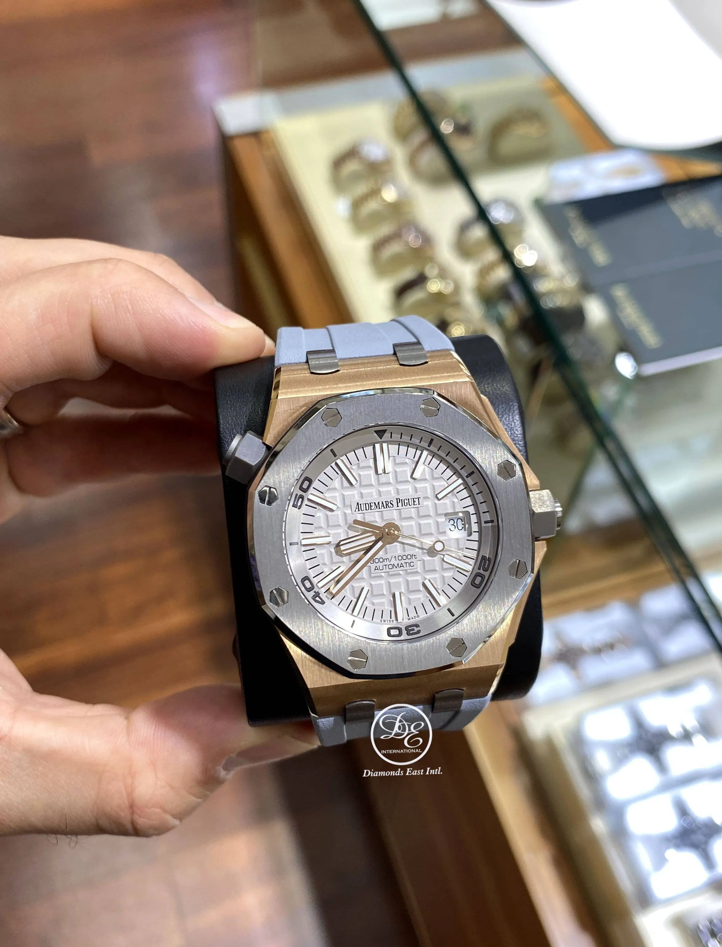 Audemars Piguet Royal Oak Offshore Diver Rose Gold Limited Edition 15711OI.OO.A006CA.01