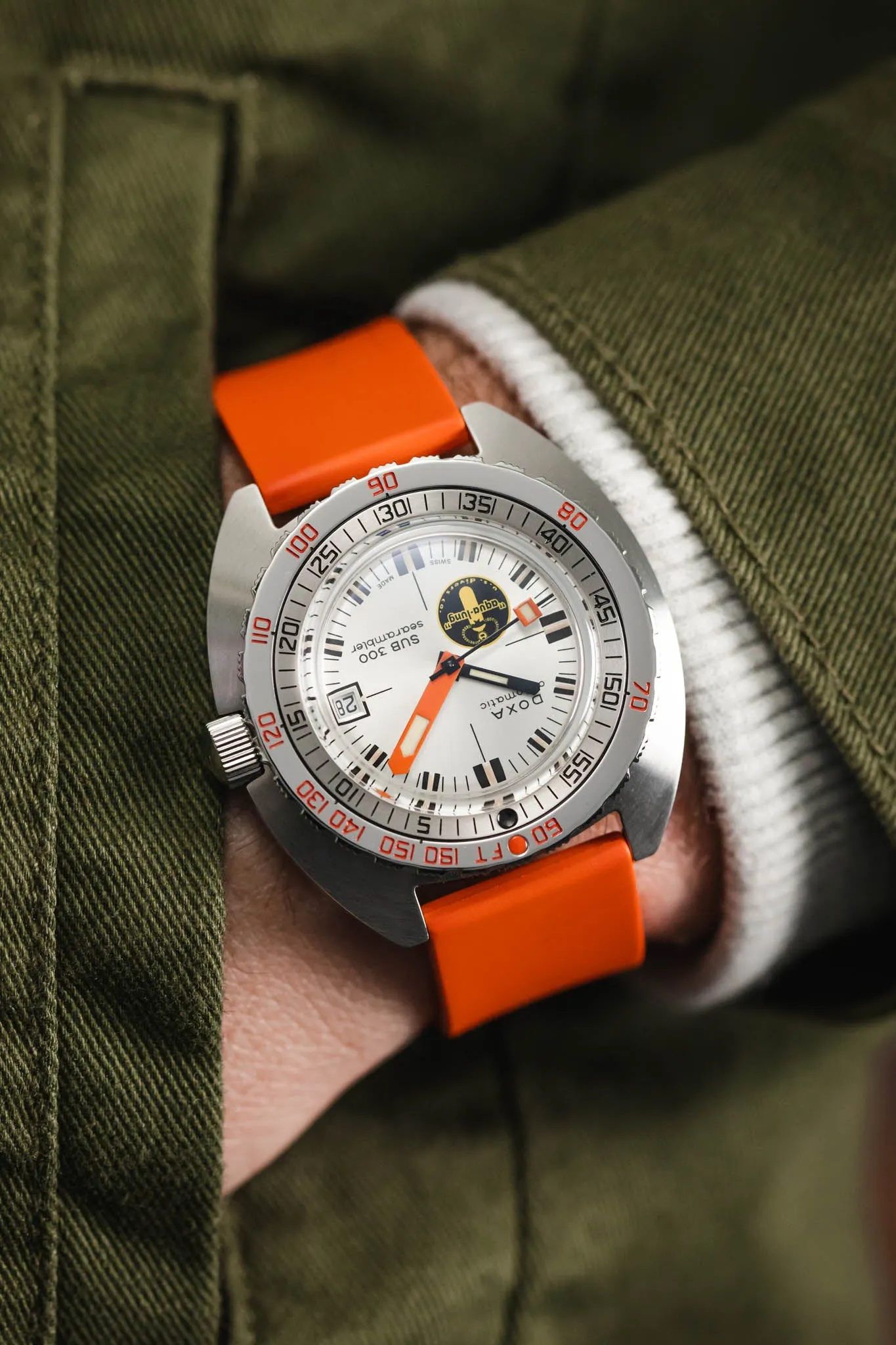 Bonetto Cinturini 270 Self-Punch Rubber Watch Strap in ORANGE