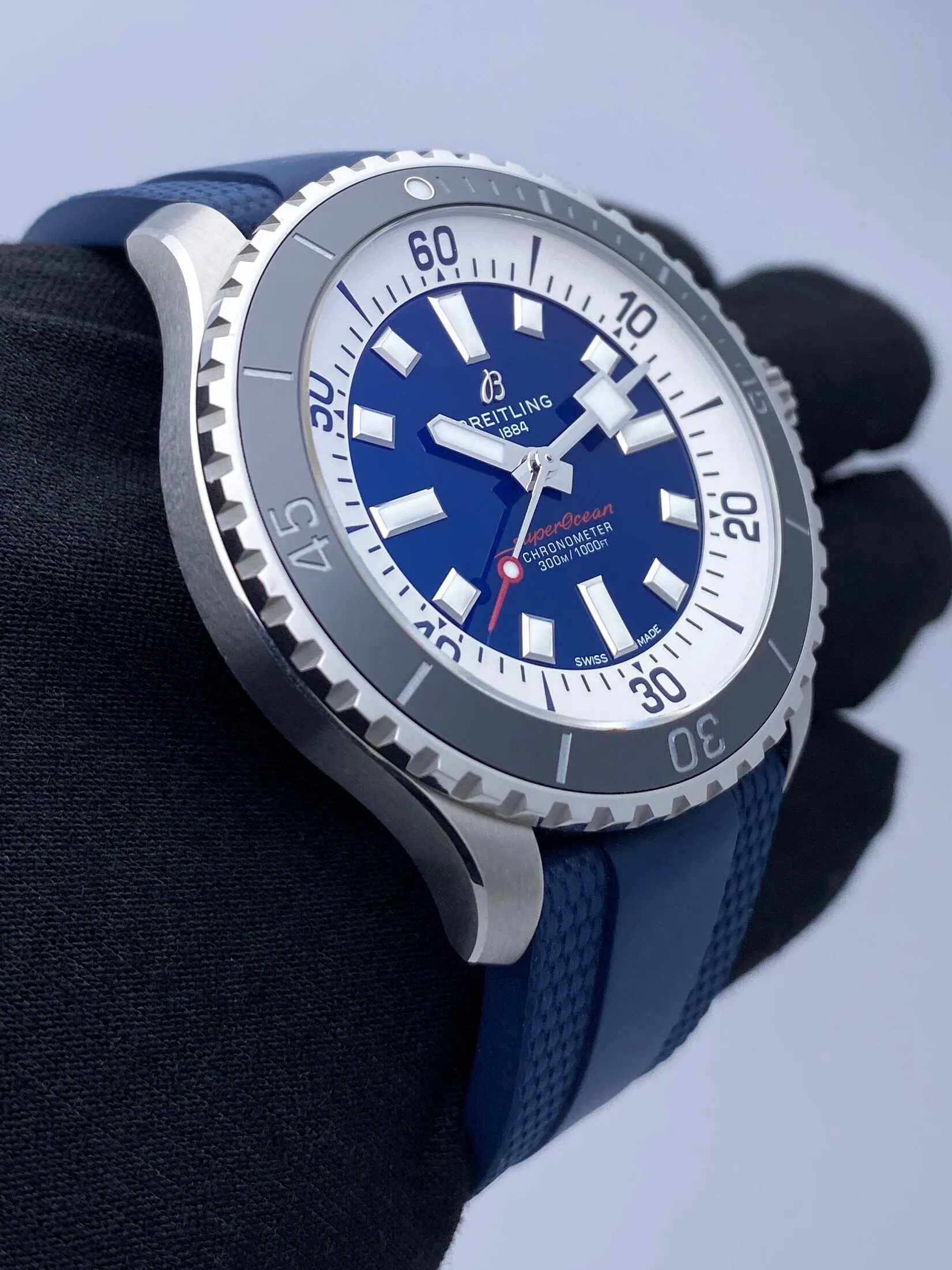 Breitling Superocean A17376 Blue Dial Mens Watch Box Papers
