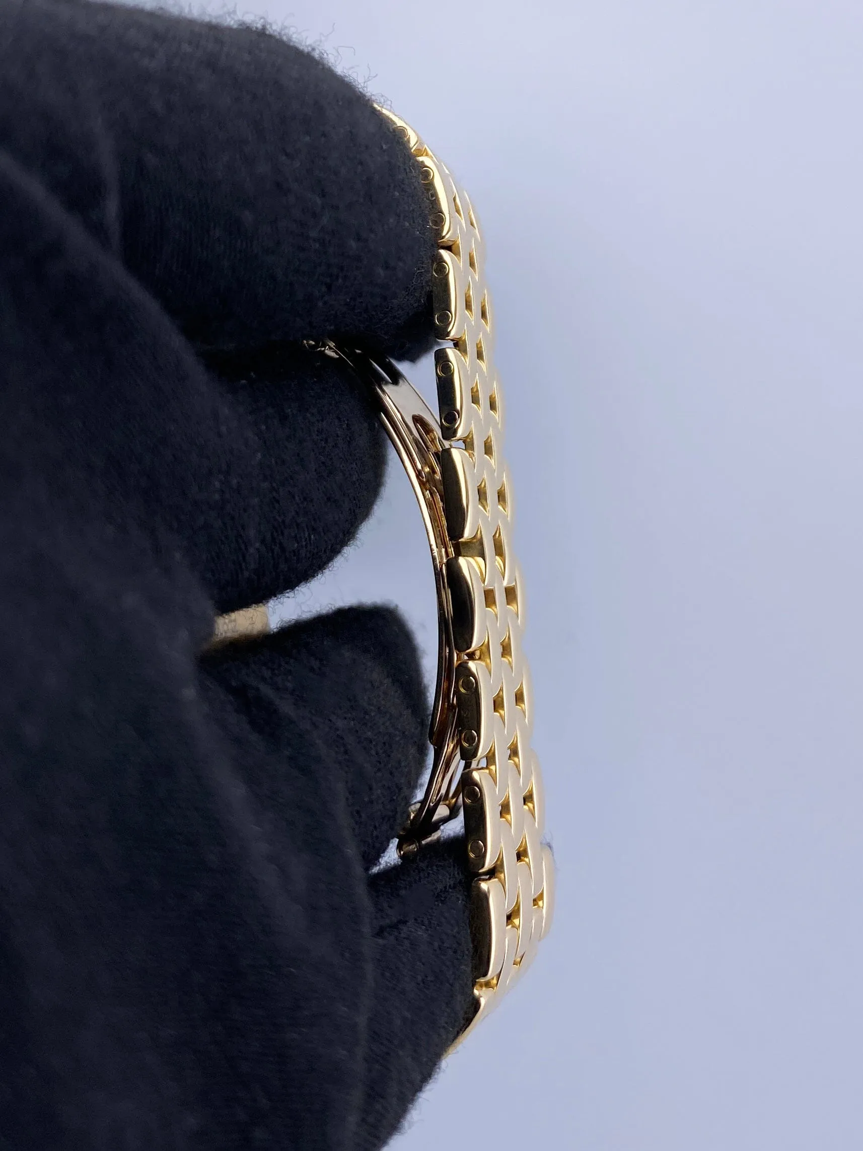 Cartier Cougar Figaro W25012B9 18k Yellow Gold Ladies Watch