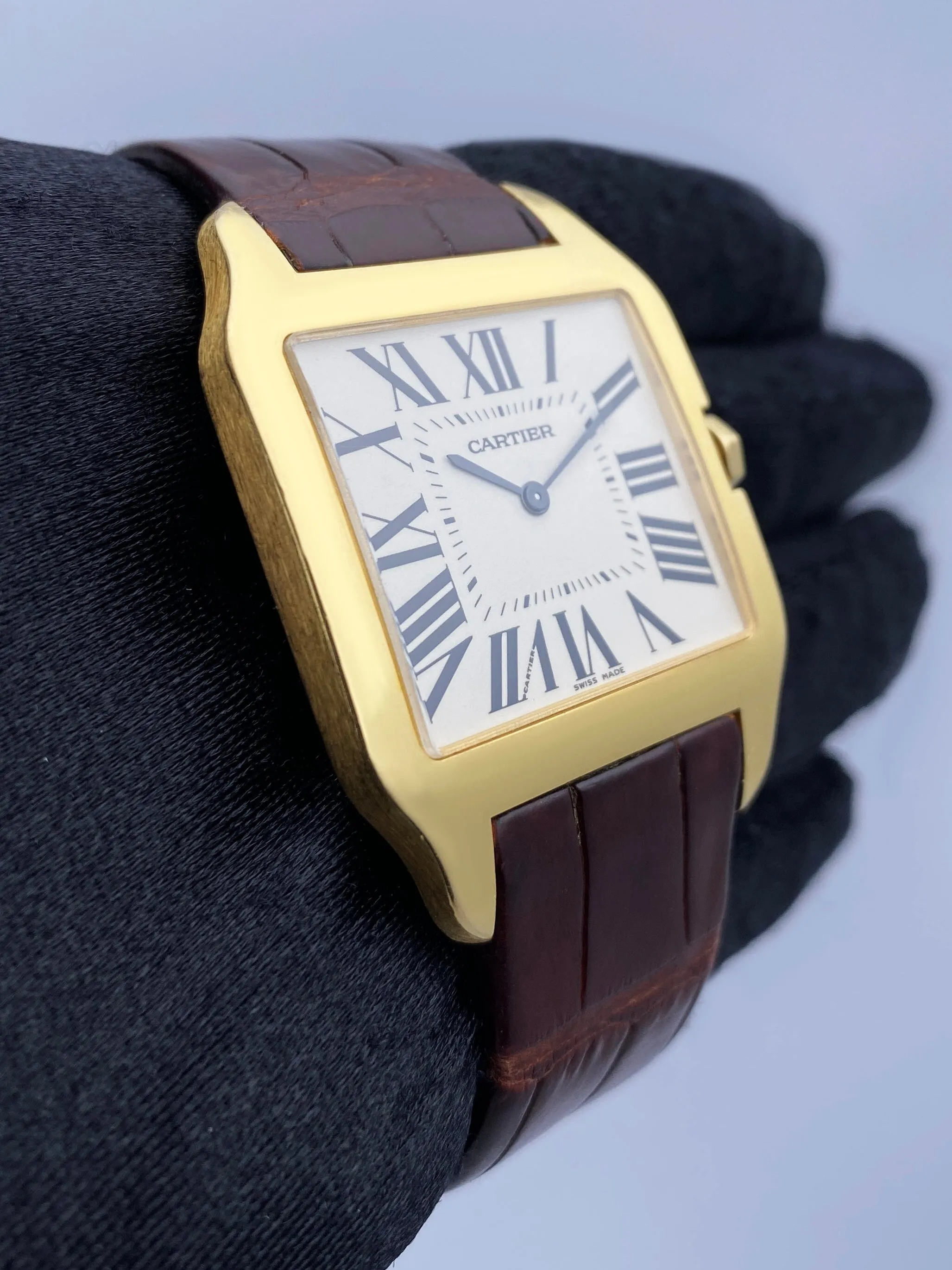 Cartier Santos Dumont W2008751 Large 18k Yellow Gold Mens Watch