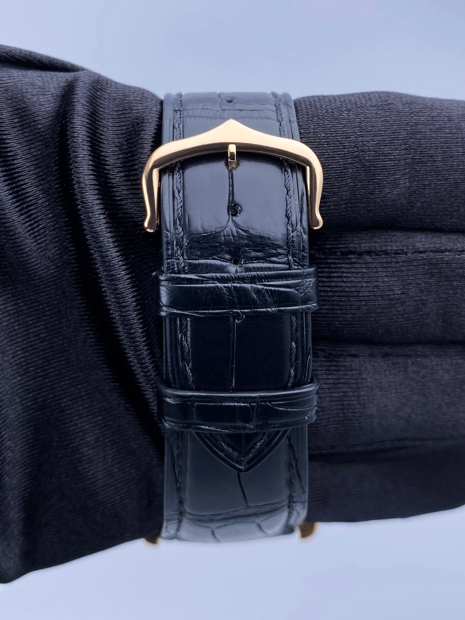 Cartier Tank Louis W1560017 18K Rose Gold Mens Watch