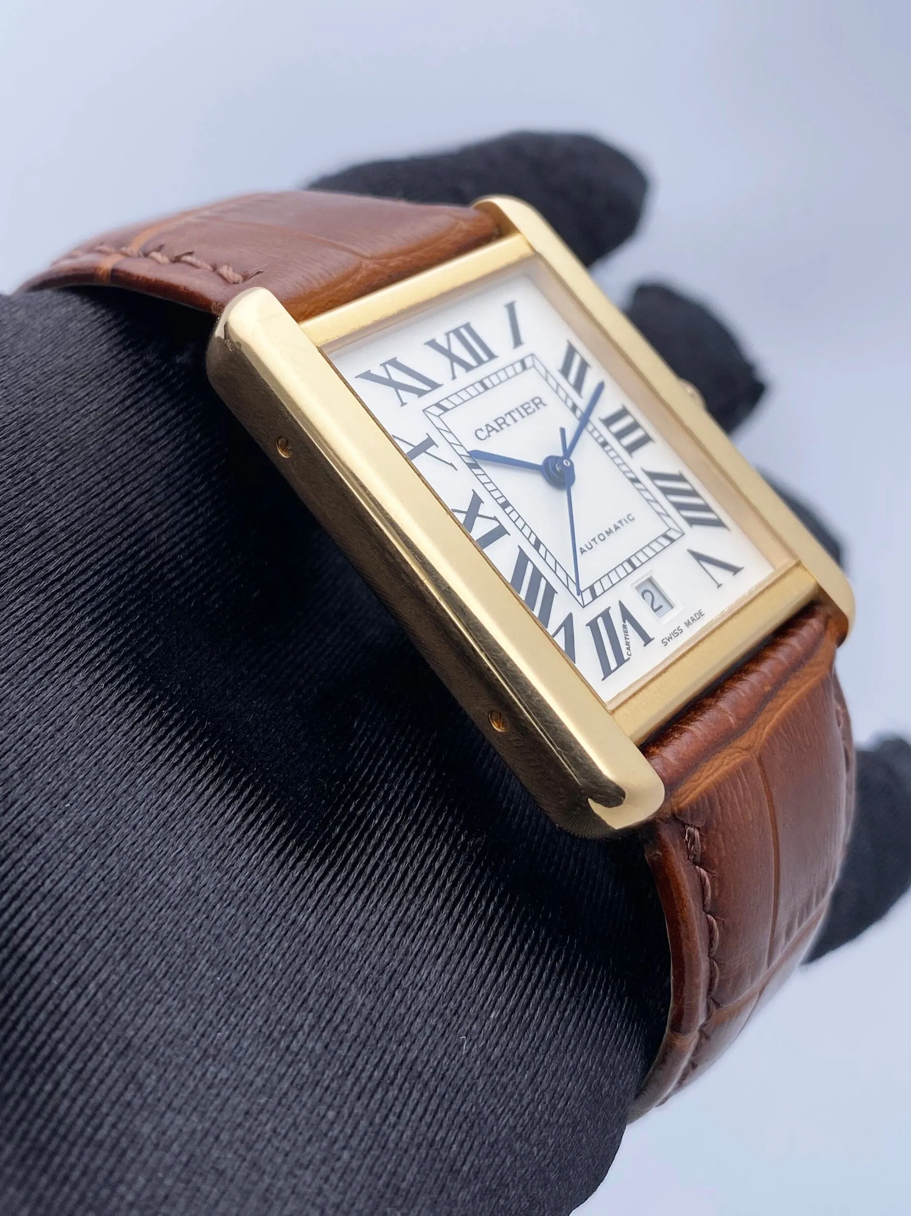Cartier Tank Solo XL W5200026 18K Rose Gold Mens Watch Box Papers