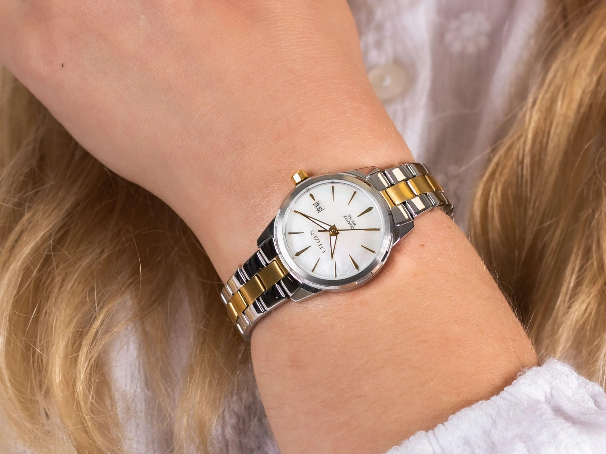 Citizen Quartz Women's Watch EU6074-51D