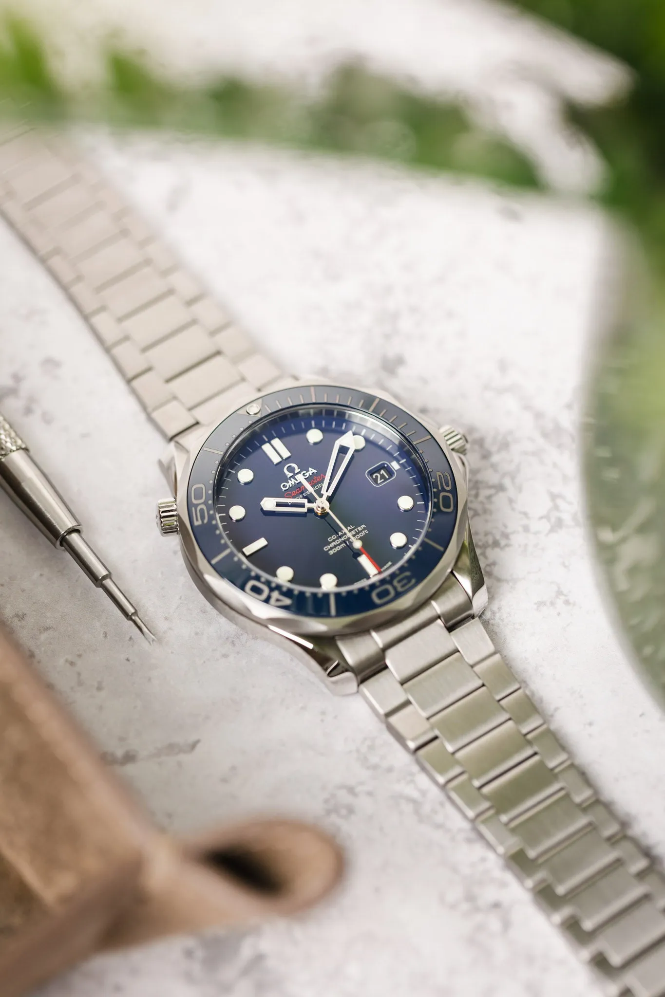 Forstner CONTEMPORARY FLAT LINK Bracelet for OMEGA Seamaster - Brushed