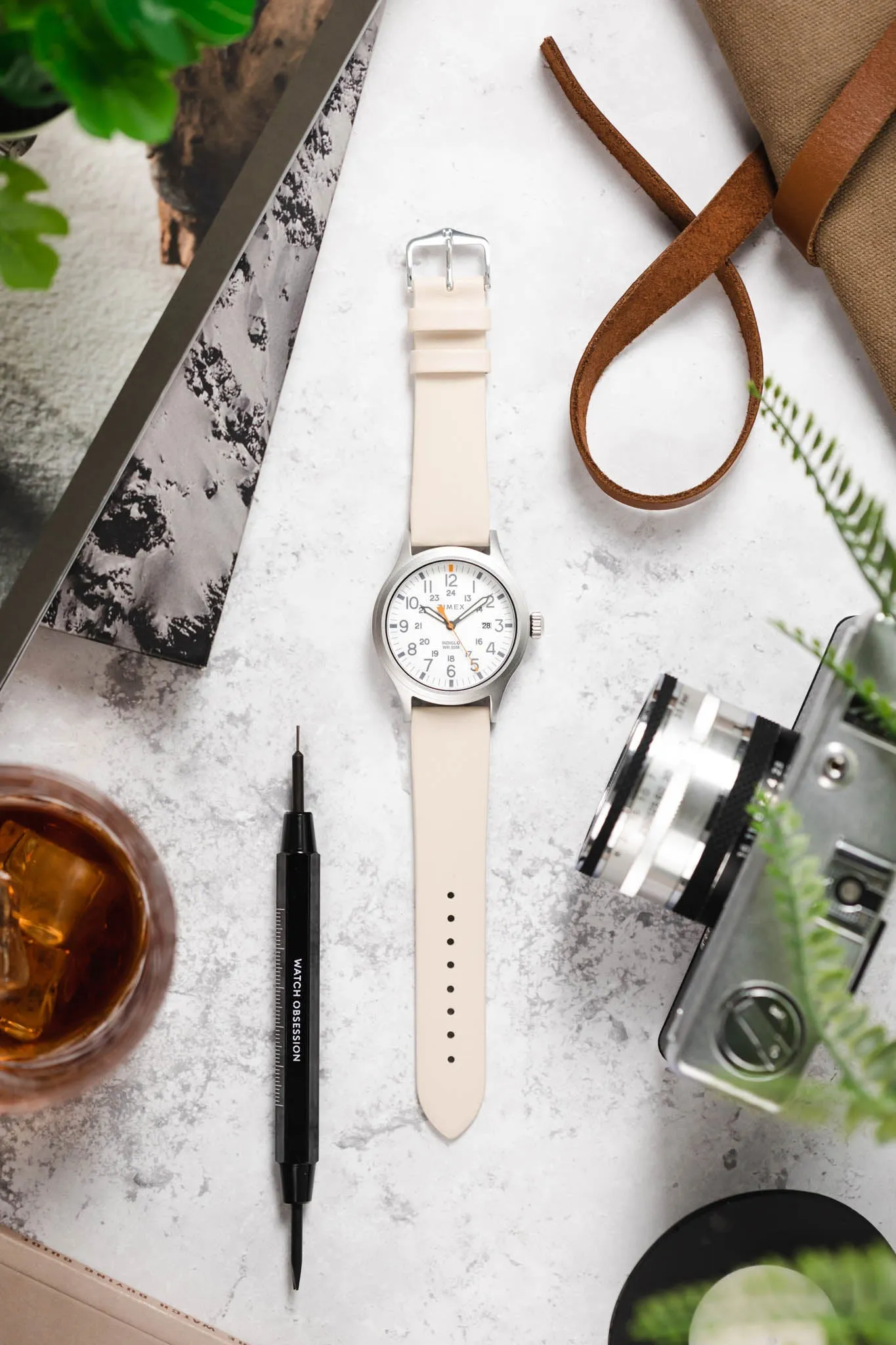 Hirsch TORONTO Quick-Release Fine-Grained Leather Watch Strap in BEIGE
