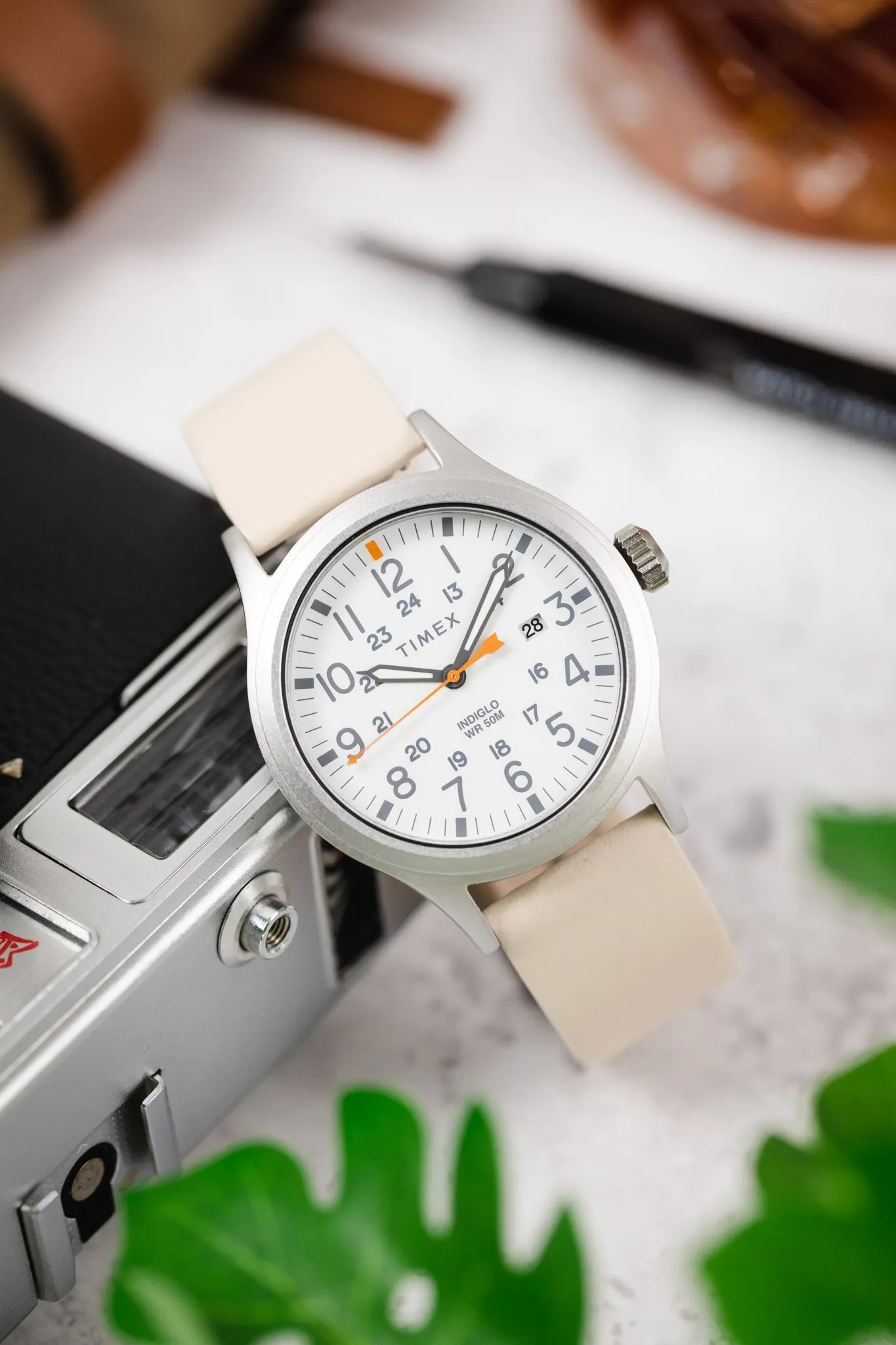 Hirsch TORONTO Quick-Release Fine-Grained Leather Watch Strap in BEIGE