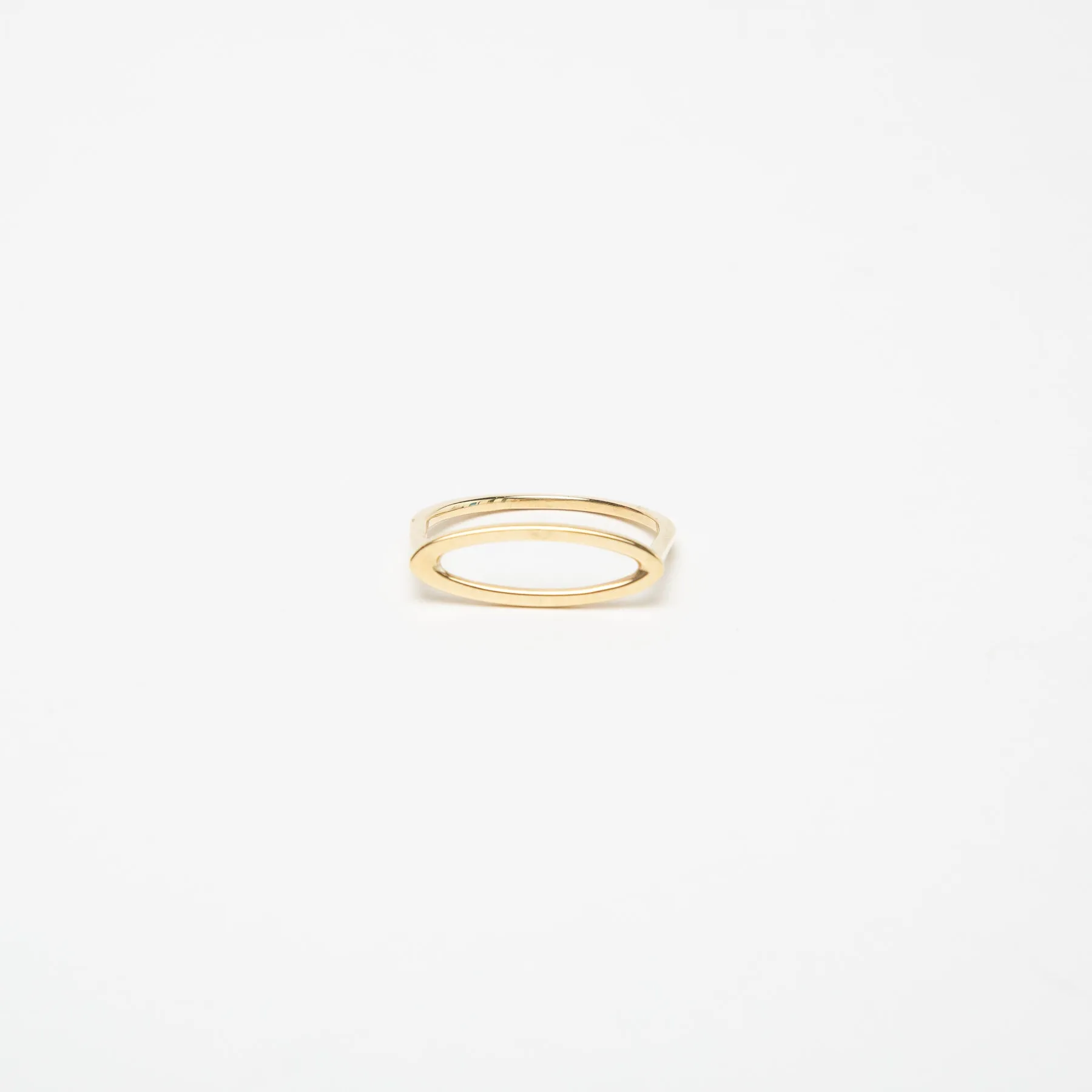 KWIT | 14K GOLD LETTER O RING