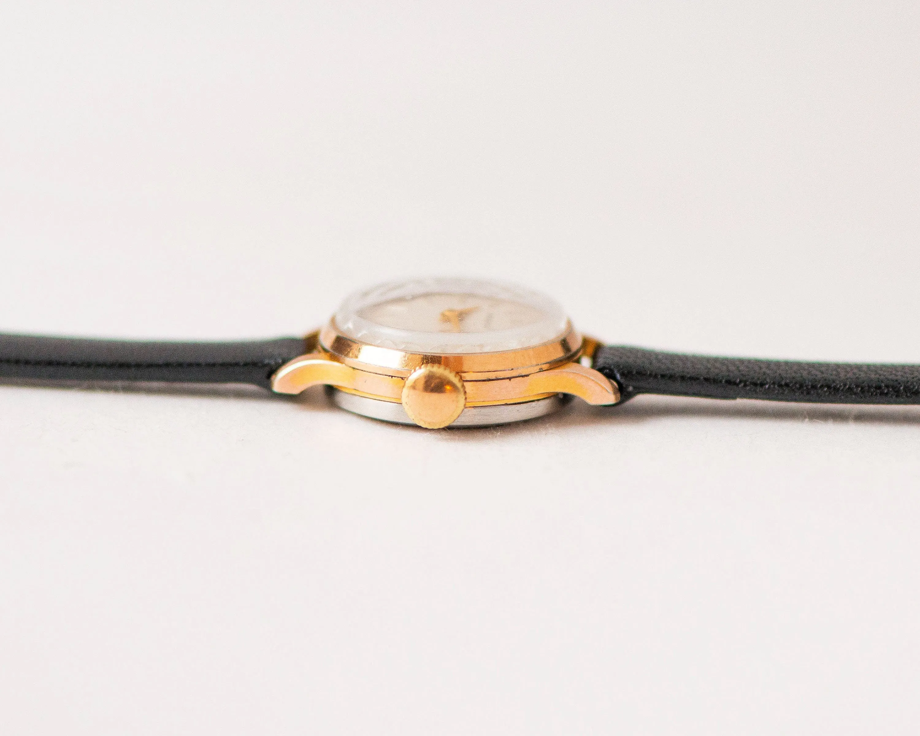 Limited edition women's watch Seagull, gold plated lady watch vintage minimalist, classic small lady watch gift, new premium leather strap