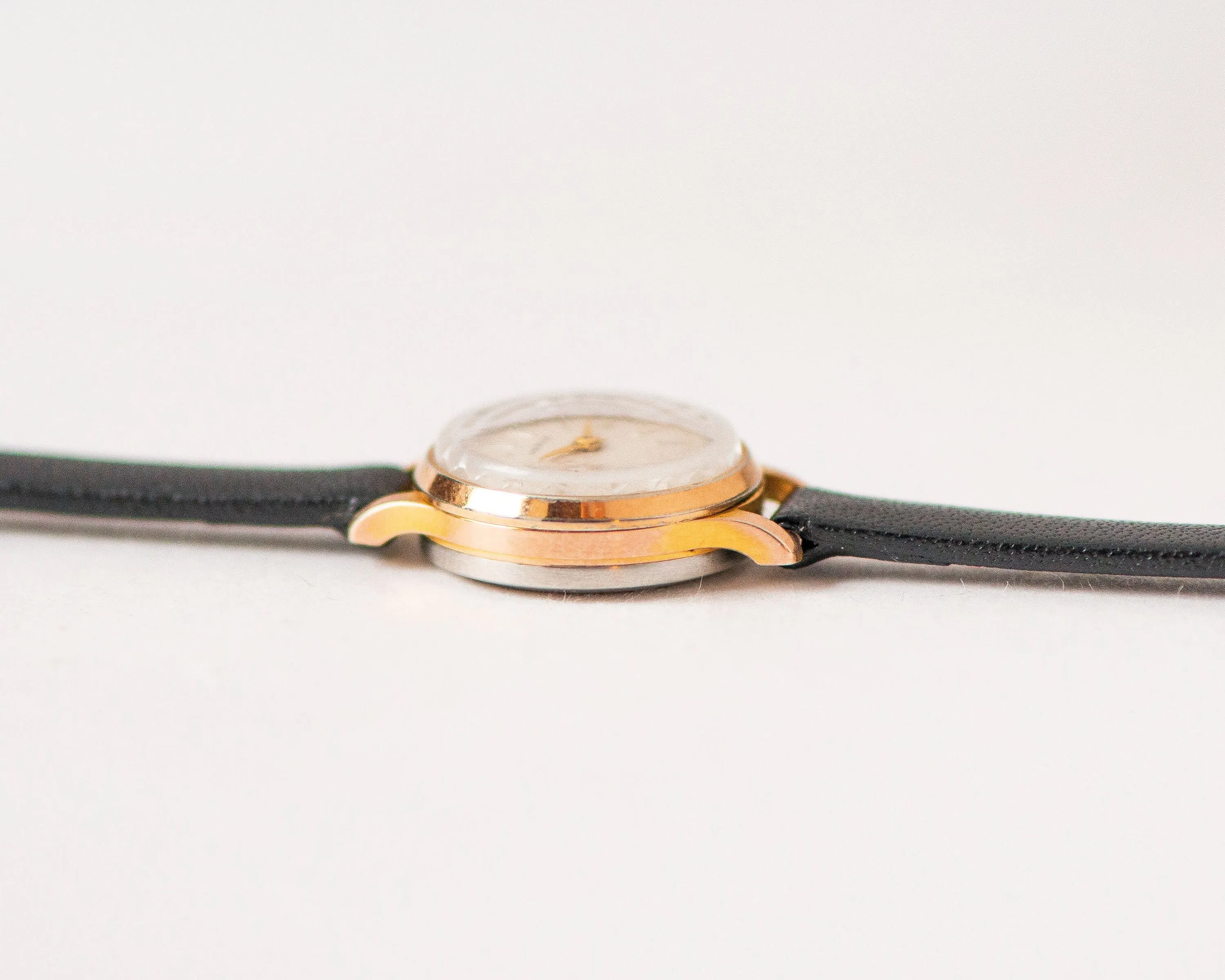 Limited edition women's watch Seagull, gold plated lady watch vintage minimalist, classic small lady watch gift, new premium leather strap