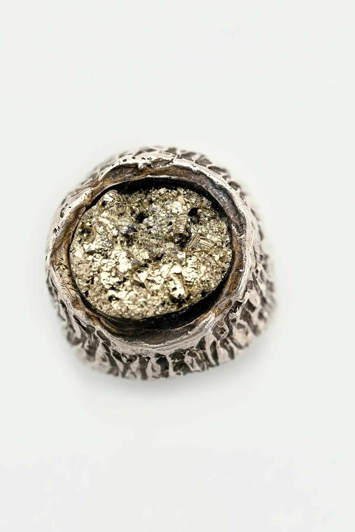 MARIE-ALEXANDRINE YVERNAULT | CHEVALIERE PY X PYRITE RING