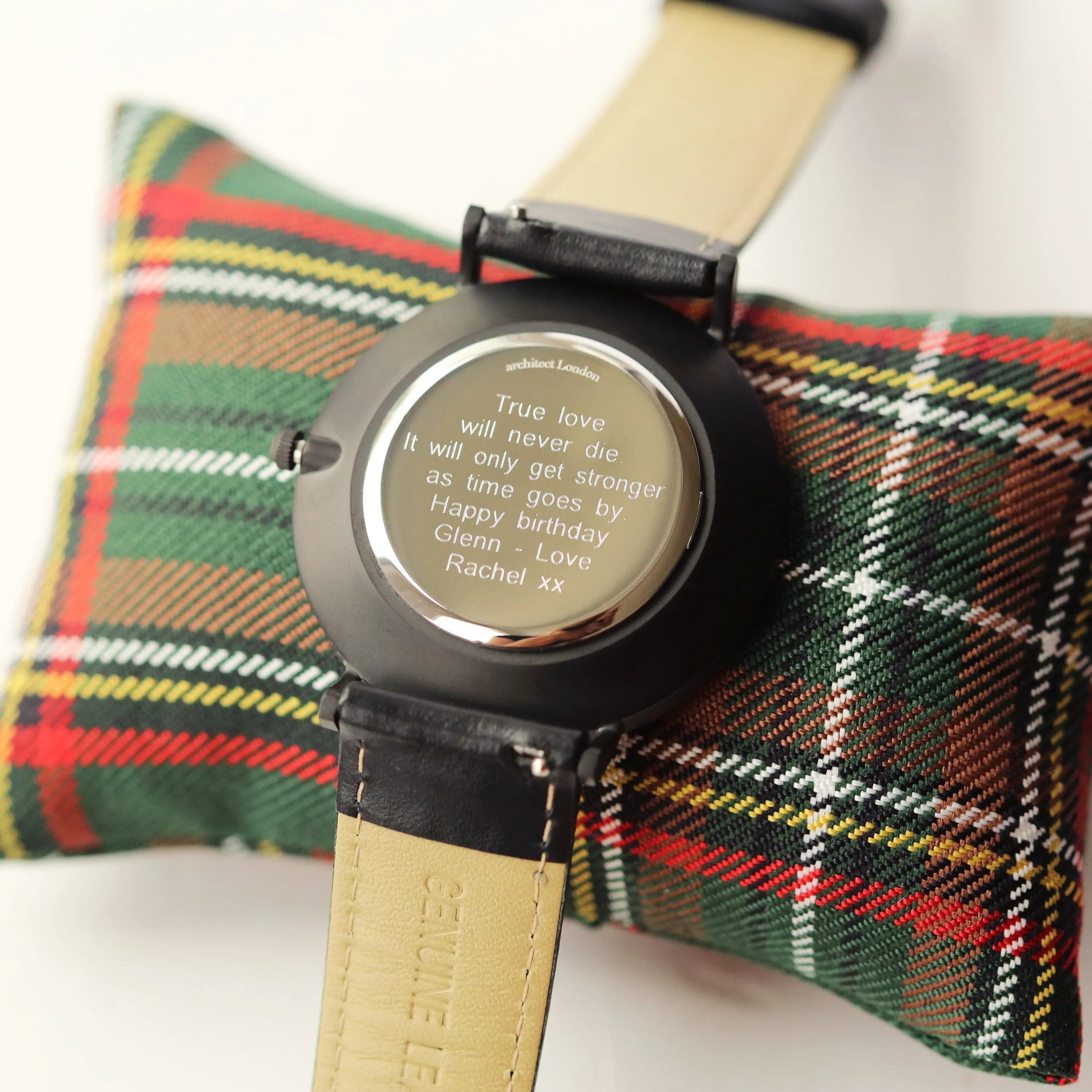 Modern Font Engraving - Men's Minimalist Watch   Jet Black Strap