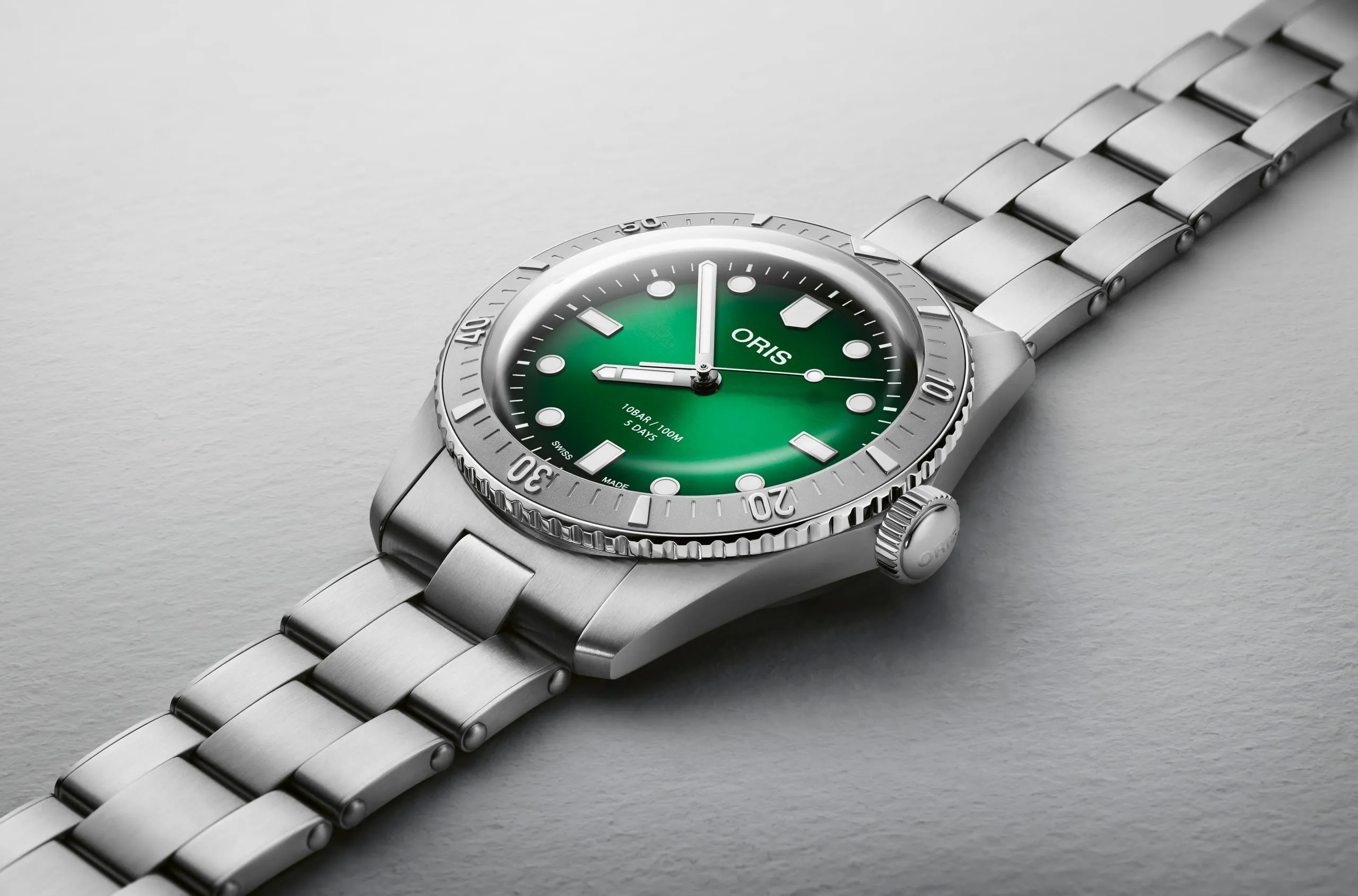 Oris Divers Sixty-Five Calibre 400 Green Dial Men's Watch 01 400 7774 4057-07 8 19 18