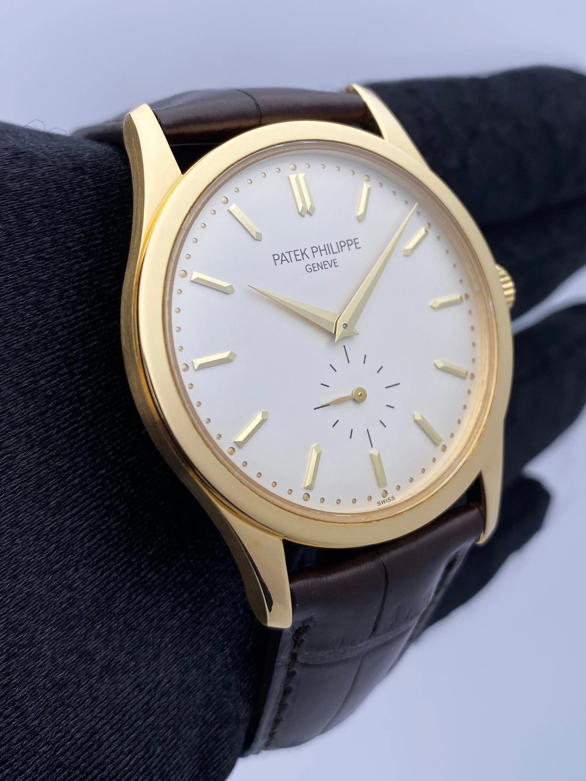 Patek Philippe Calatrava 5196J Yellow Gold Mens Watch