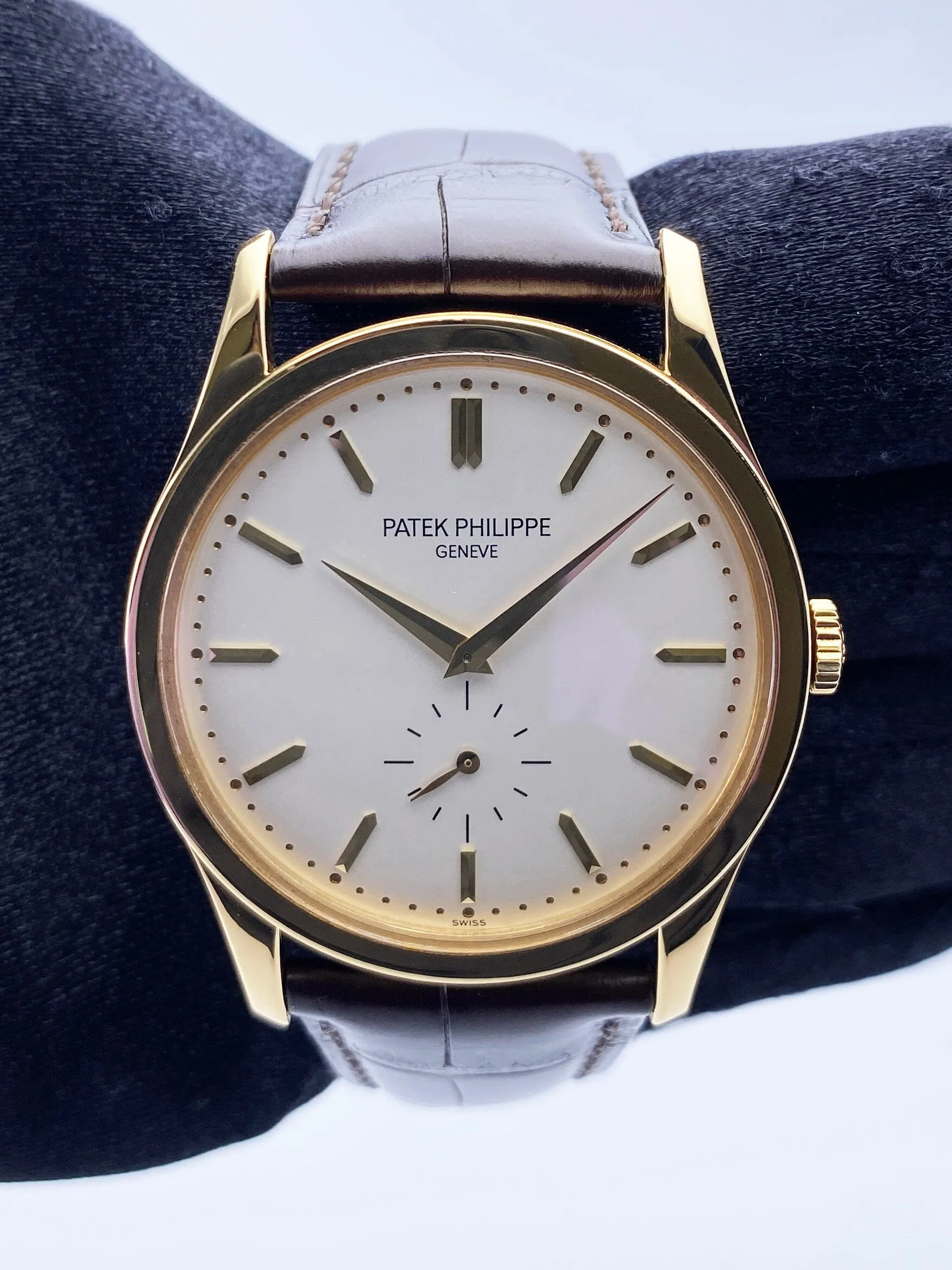 Patek Philippe Calatrava 5196J Yellow Gold Mens Watch