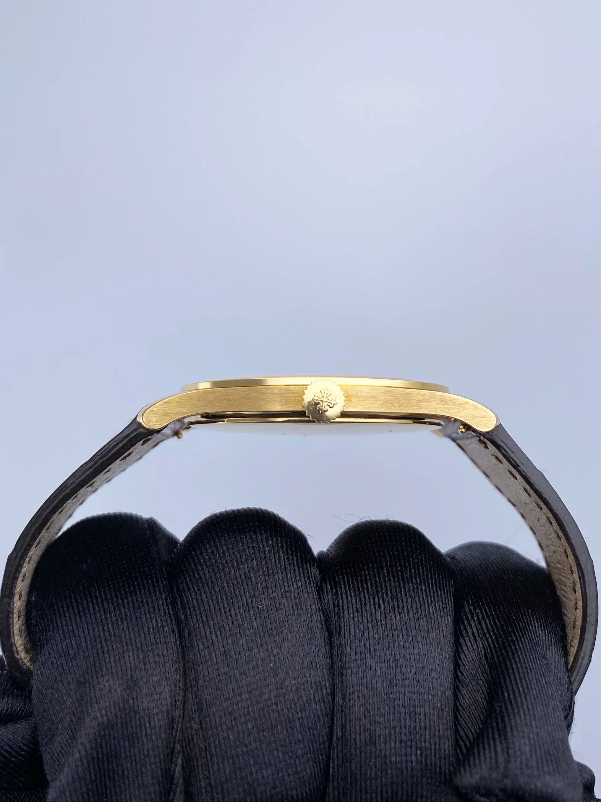 Patek Philippe Calatrava 5196J Yellow Gold Mens Watch