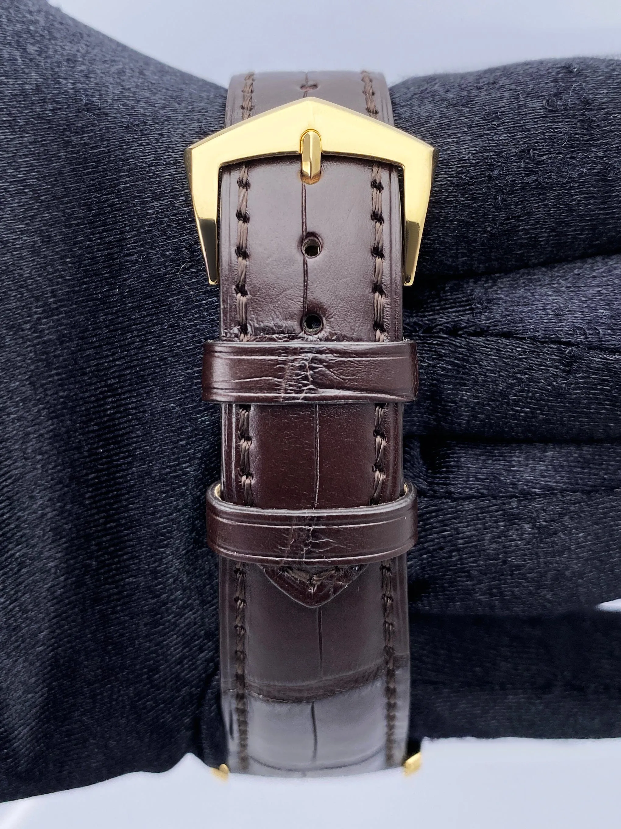 Patek Philippe Calatrava 5196J Yellow Gold Mens Watch