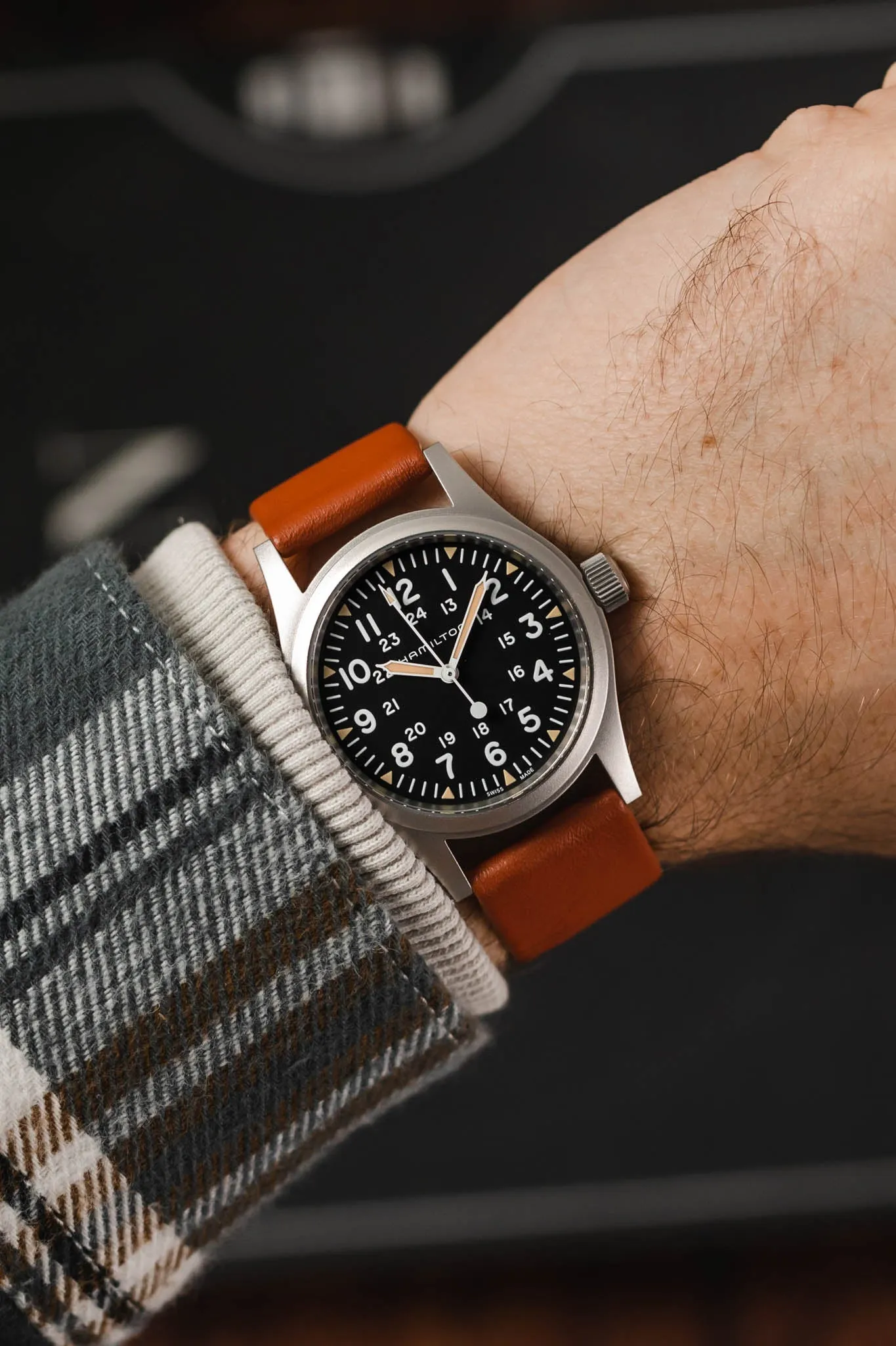 RIOS1931 CLASSIC Low-Profile Leather Watch Strap in COGNAC