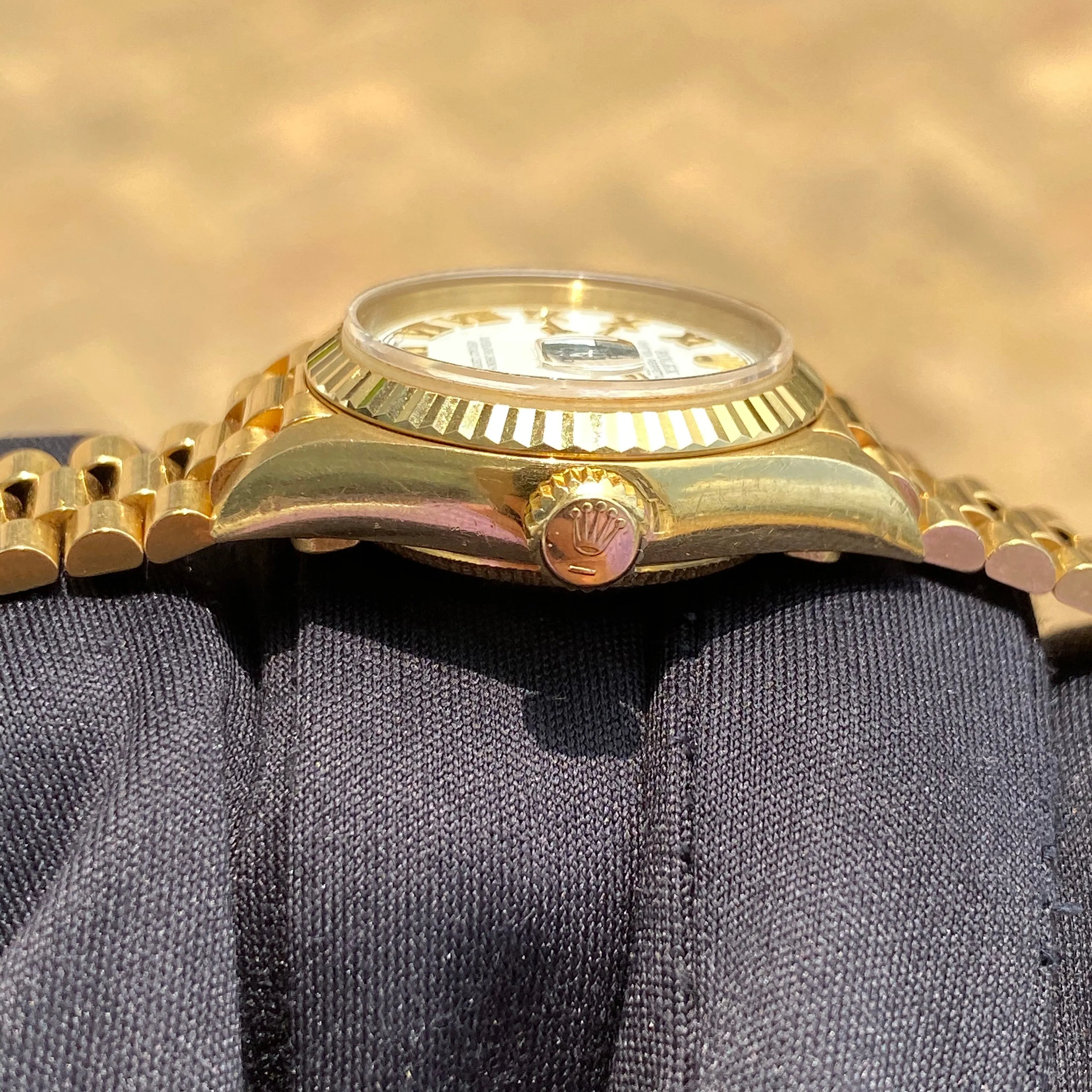 Rolex Lady-Datejust 69178 White Roman Papers c. 1986 Mint President 18k Yellow Gold 26 mm