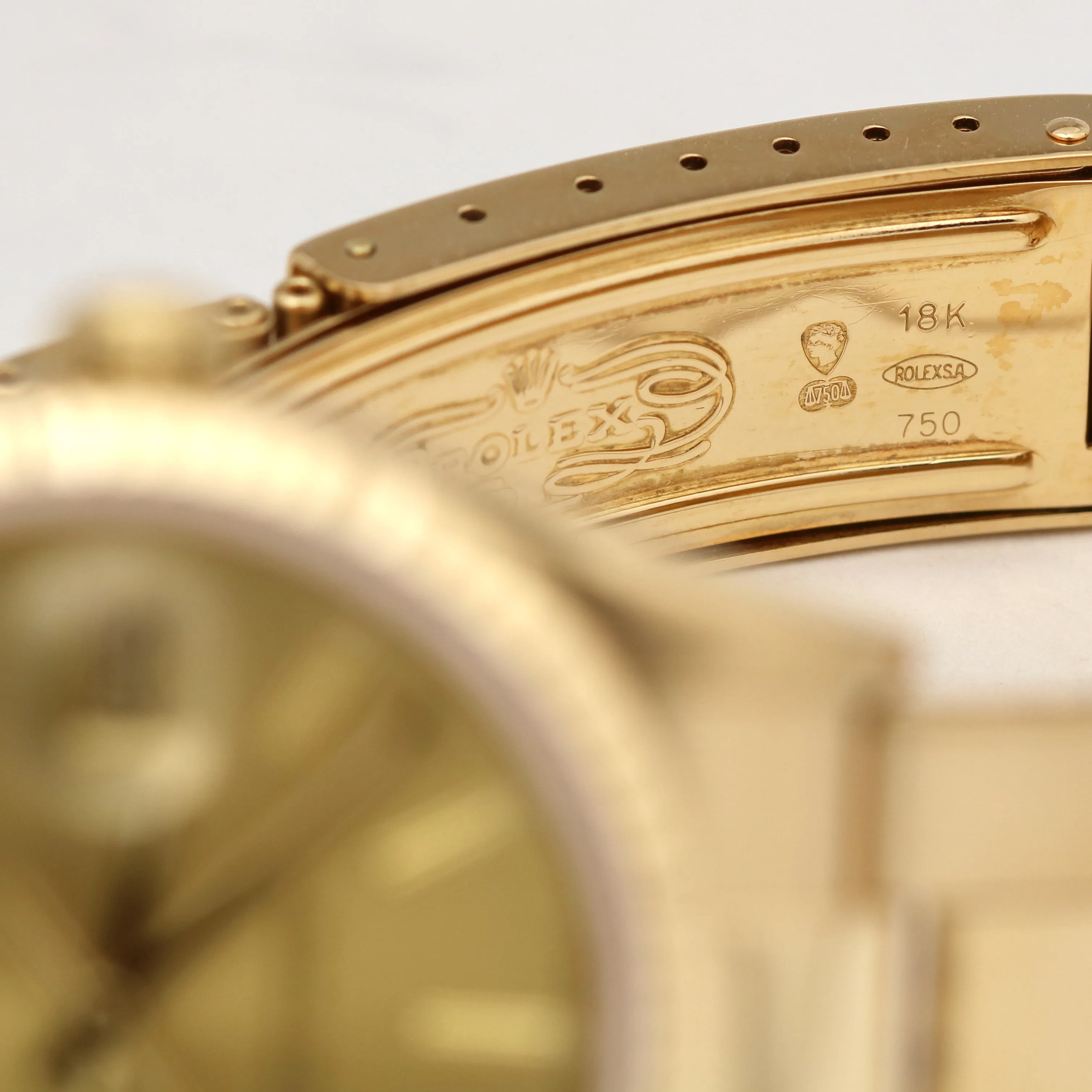 Rolex Oyster Perpetual Date 34mm Champagne Yellow Gold Oyster Watch 15238 BOX