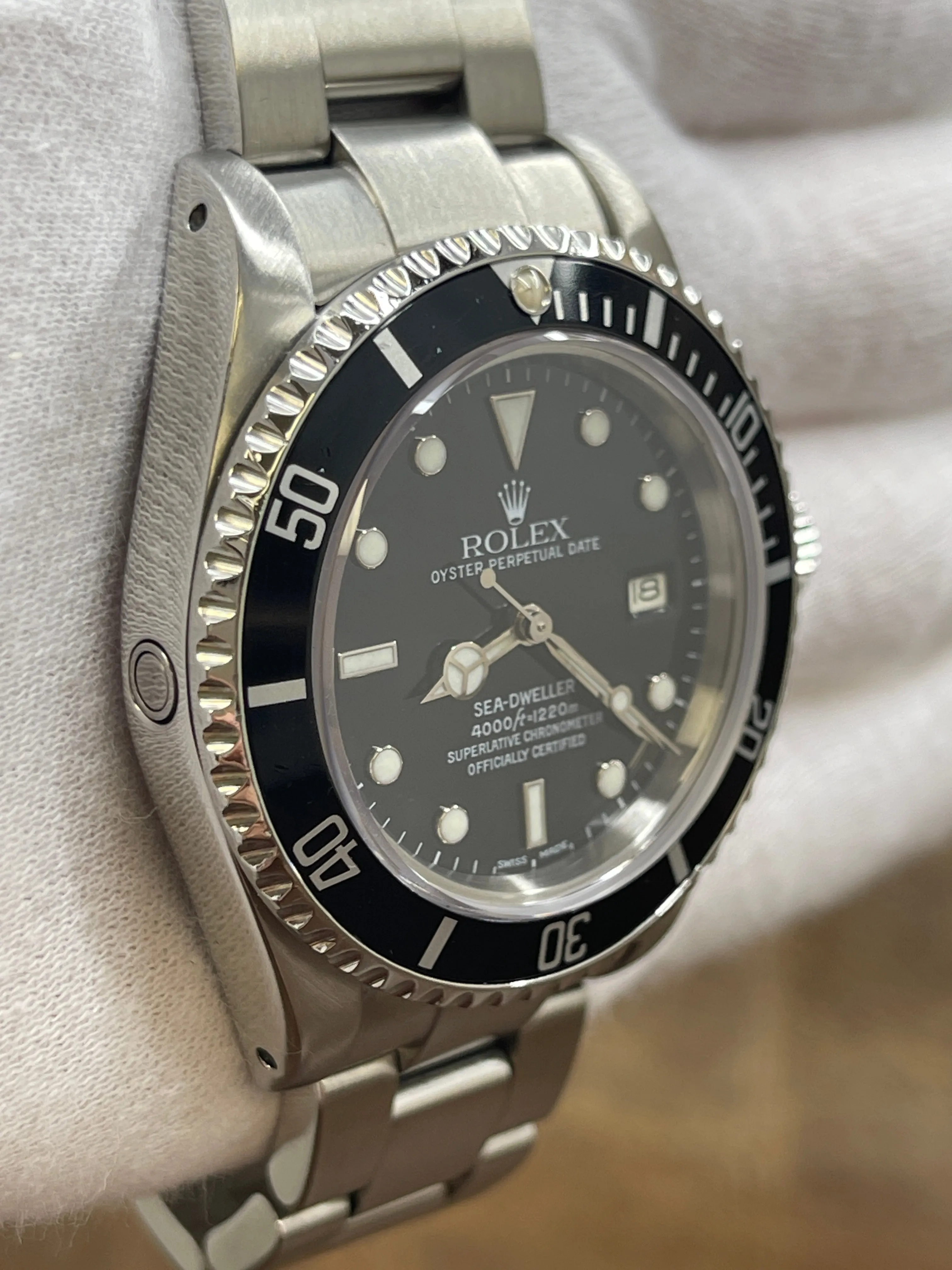 Rolex Sea-Dweller Triple Six 16660 Black Dial Automatic Men's Watch