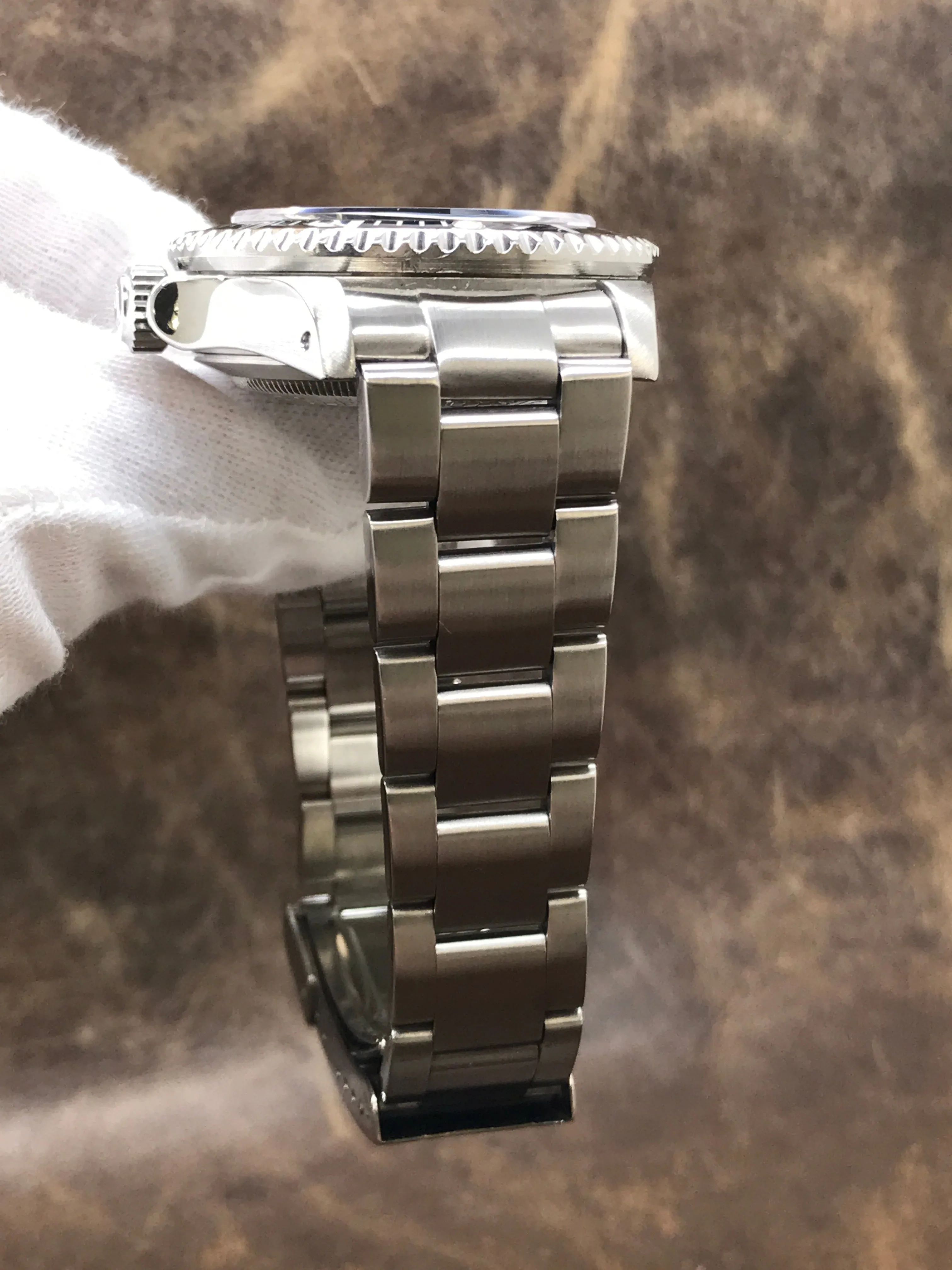 Rolex Sea-Dweller Triple Six 16660 Black Dial Automatic Men's Watch