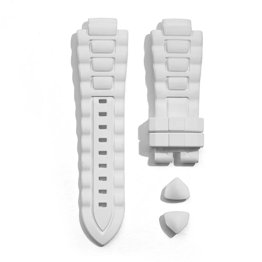 Rubber Strap in Snow