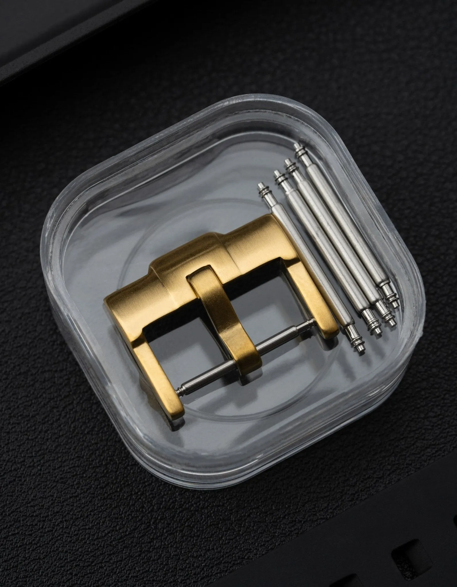 Standard Buckle - Gold