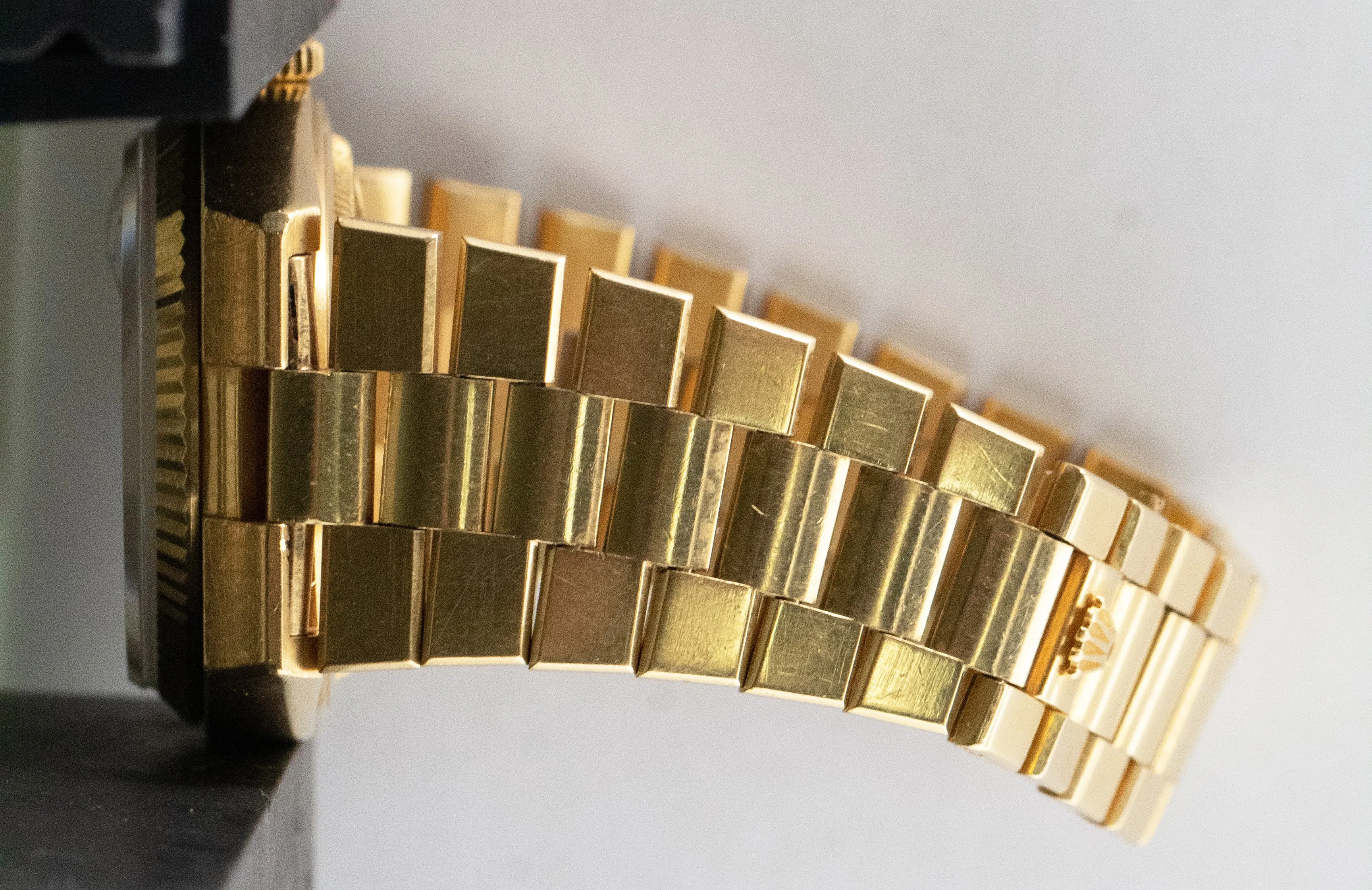 UNPOLISHED Rolex OysterQuartz Day-Date President Champagne Gold 36mm Watch 19018