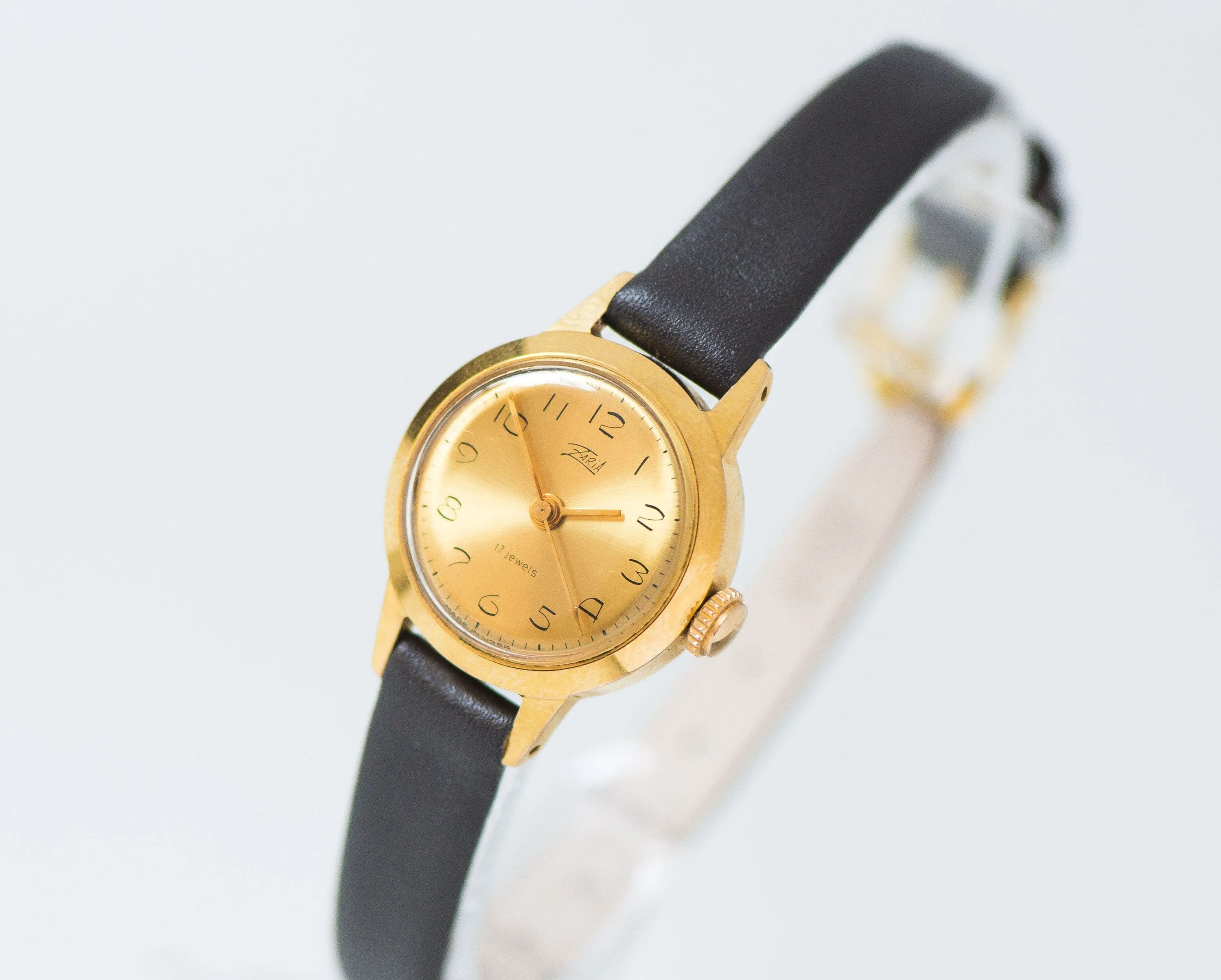 Vintage women's watch classical gold plated wristwatch Dawn, shockproof watch women jewelry gift tiny watch round, new genuine leather strap