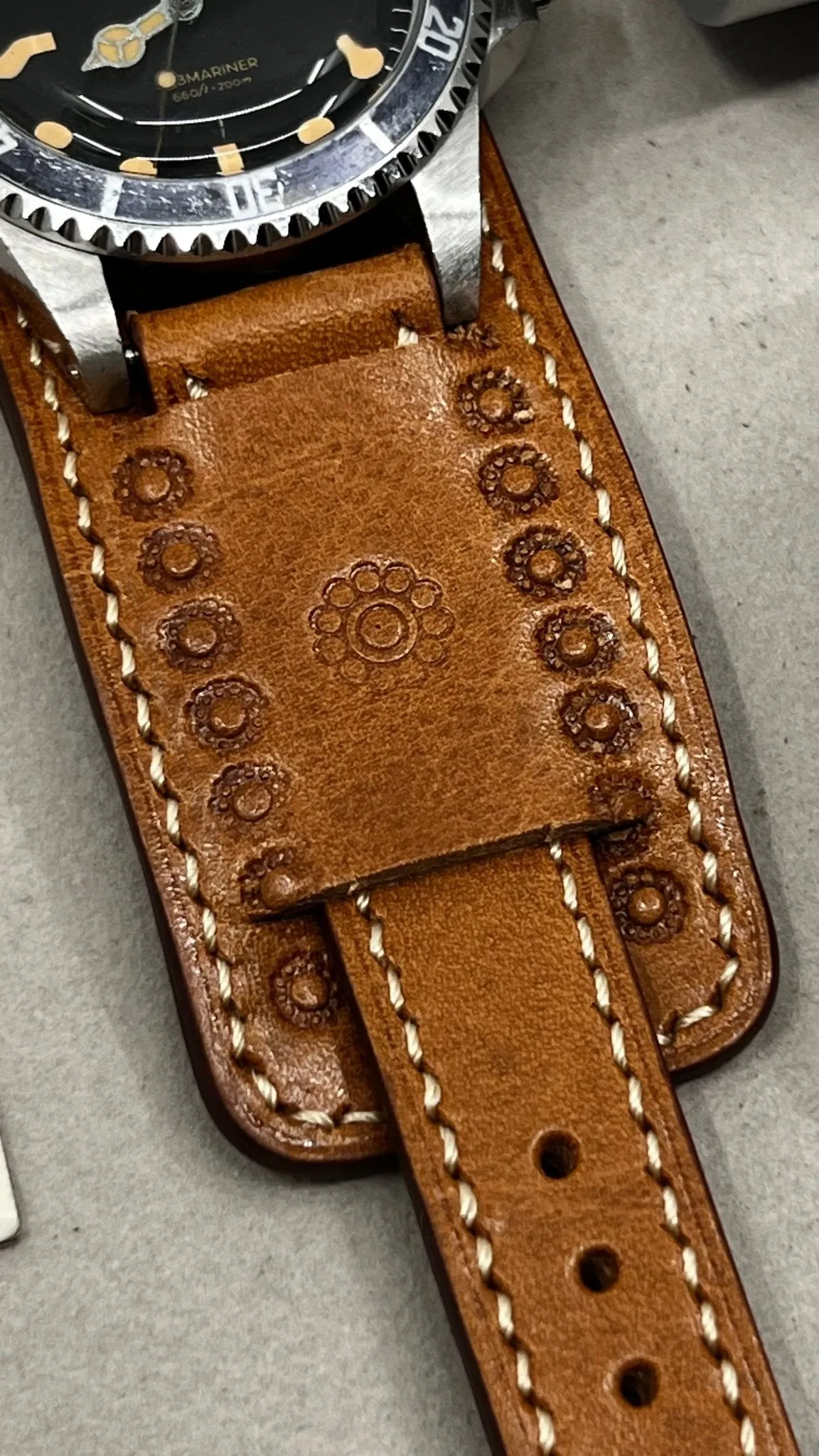 Watch Strap 19mm 20mm 22mm, vegetable tanned leather Watch Band, Wristwatch Band with Flower Pattern Engraving, Christmas Gift Ideas for her