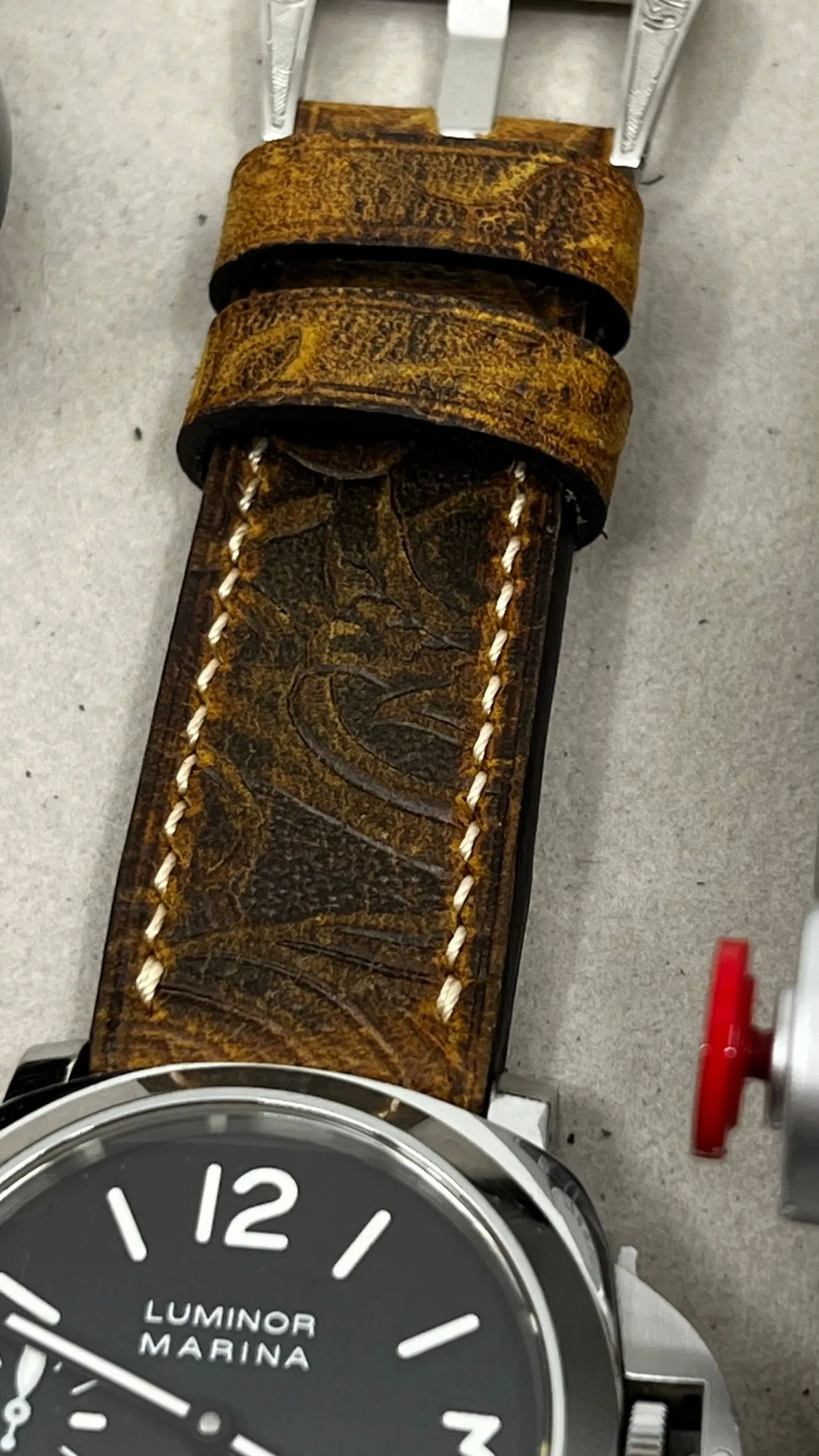 Watch Strap 24mm 26mm, Best Watch Band in Leather Engraving, Handmade Two Piece Watchstraps 20mm, Wristwatch Band, Personalise Gift ideas