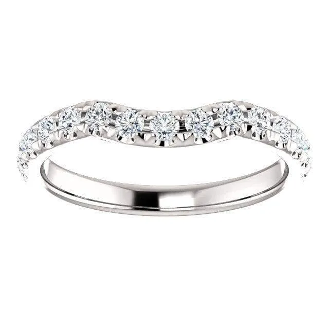 WB0082M ~ MOISSANITE BAND