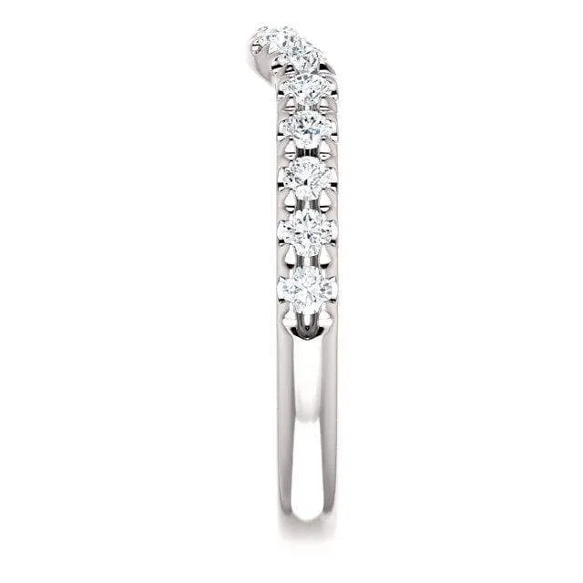 WB0082M ~ MOISSANITE BAND