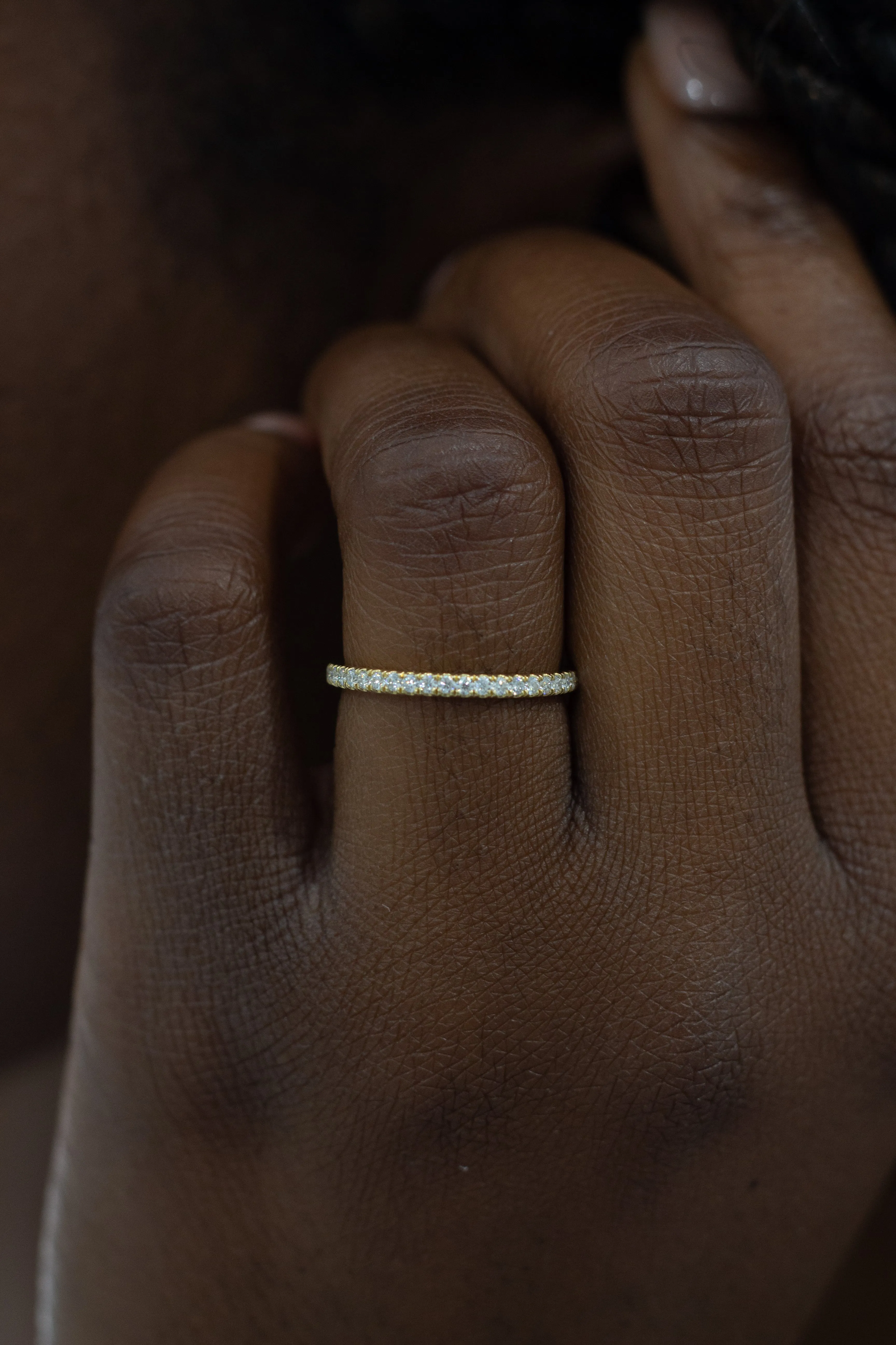 WB072M ~ MOISSANITE BAND