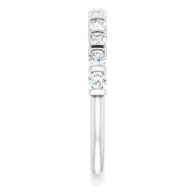 WBM0156 ~ MOISSANITE BAND