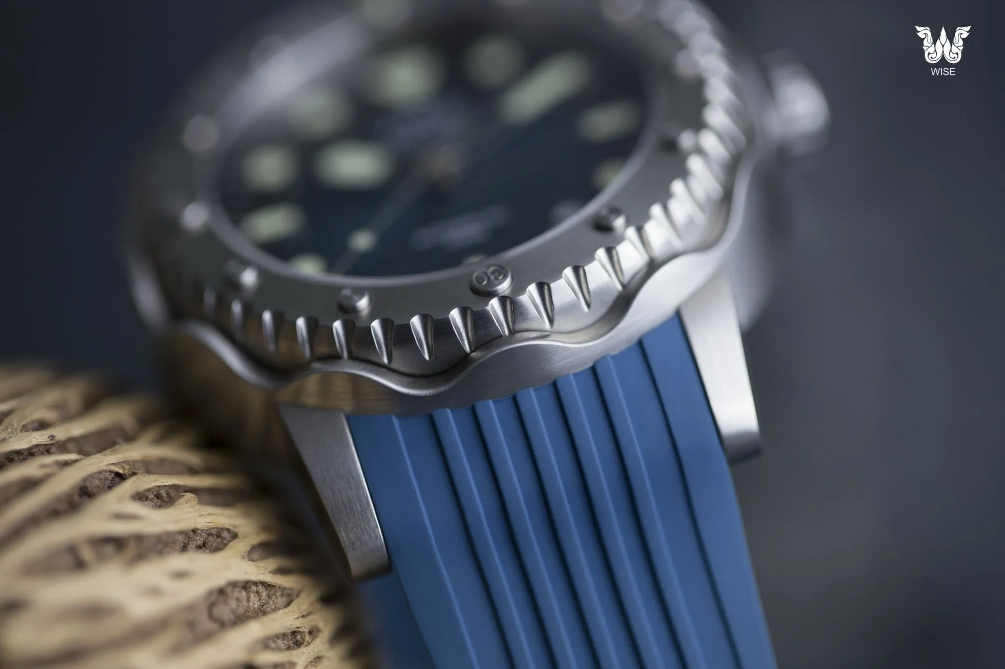 WISE DIVING FKM Rubber Strap 22 mm.
