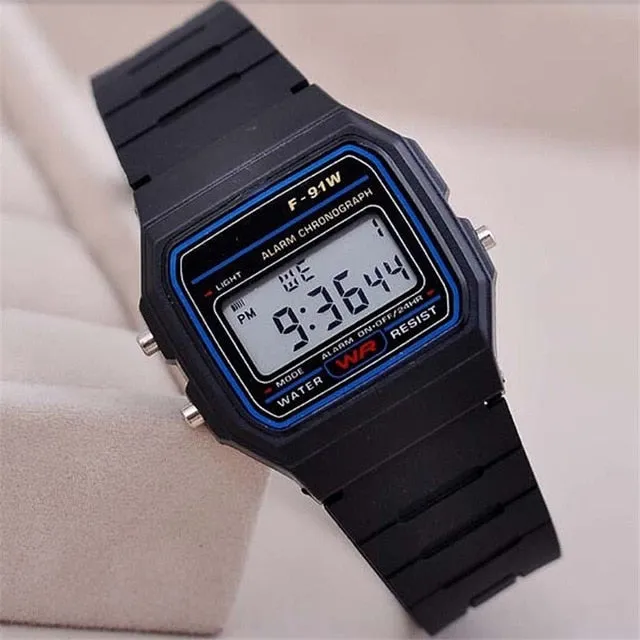 Women Men Unisex Watch Gold Silver Vintage Stainless Steel LED Sports Military Wristwatches Electronic Digital Watches Present