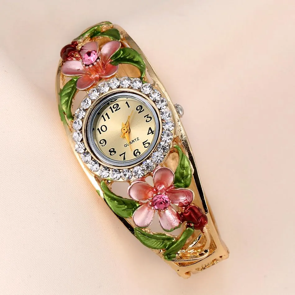 Women's Beautiful Flower Design Fashion Watch In 5 Colors