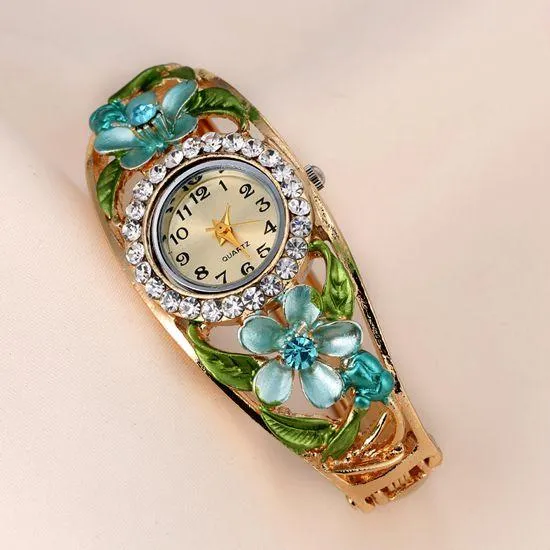 Women's Beautiful Flower Design Fashion Watch In 5 Colors