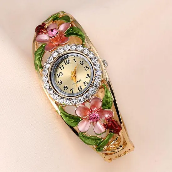 Women's Beautiful Flower Design Fashion Watch In 5 Colors