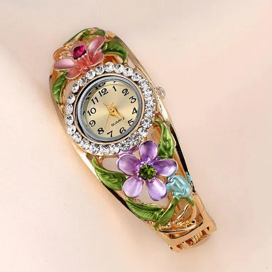 Women's Beautiful Flower Design Fashion Watch In 5 Colors